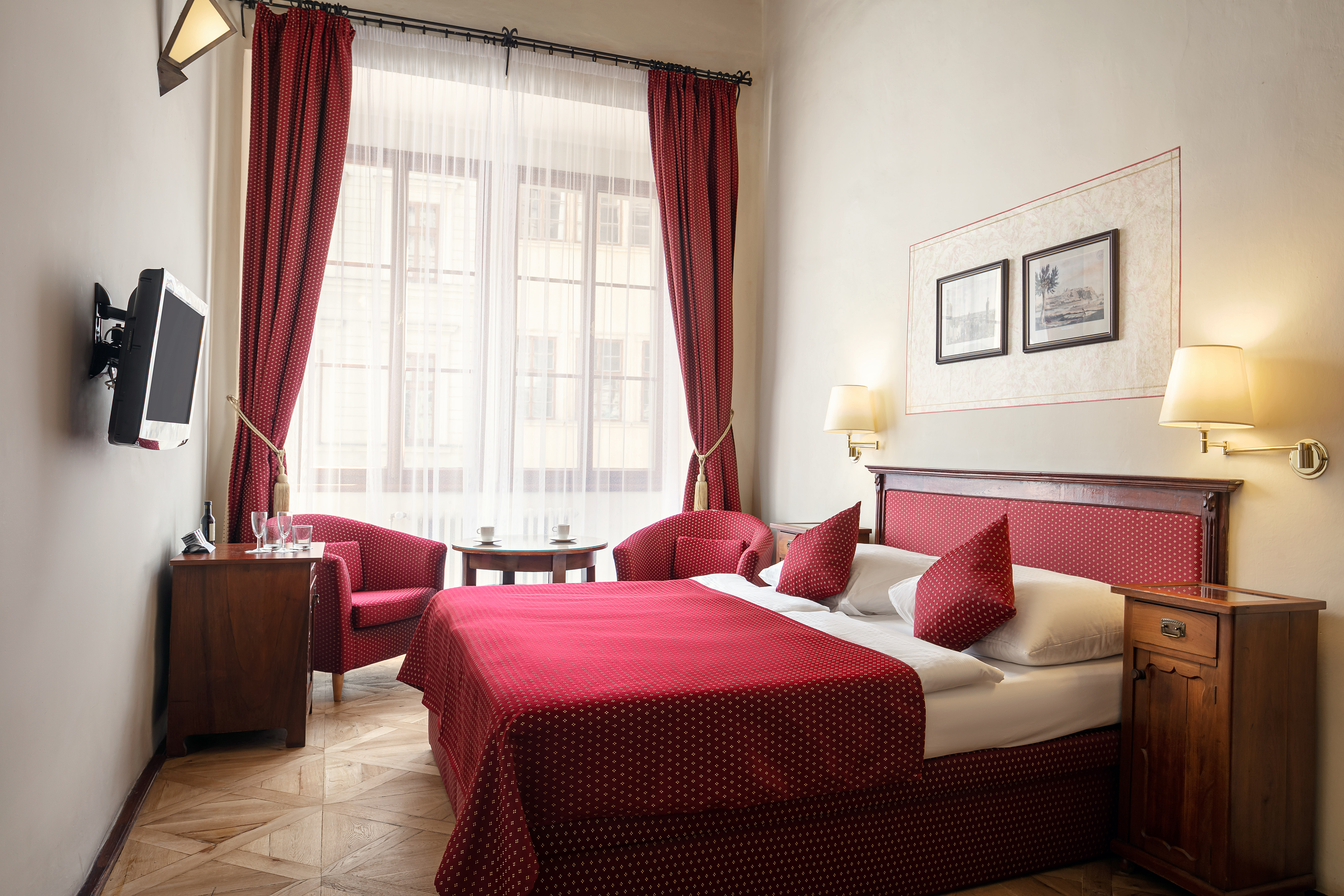 Double or Twin Standard