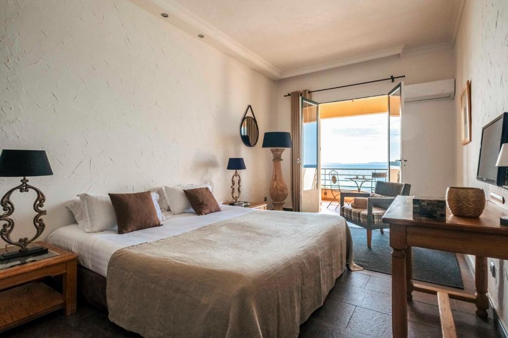 Double Deluxe with Terrace