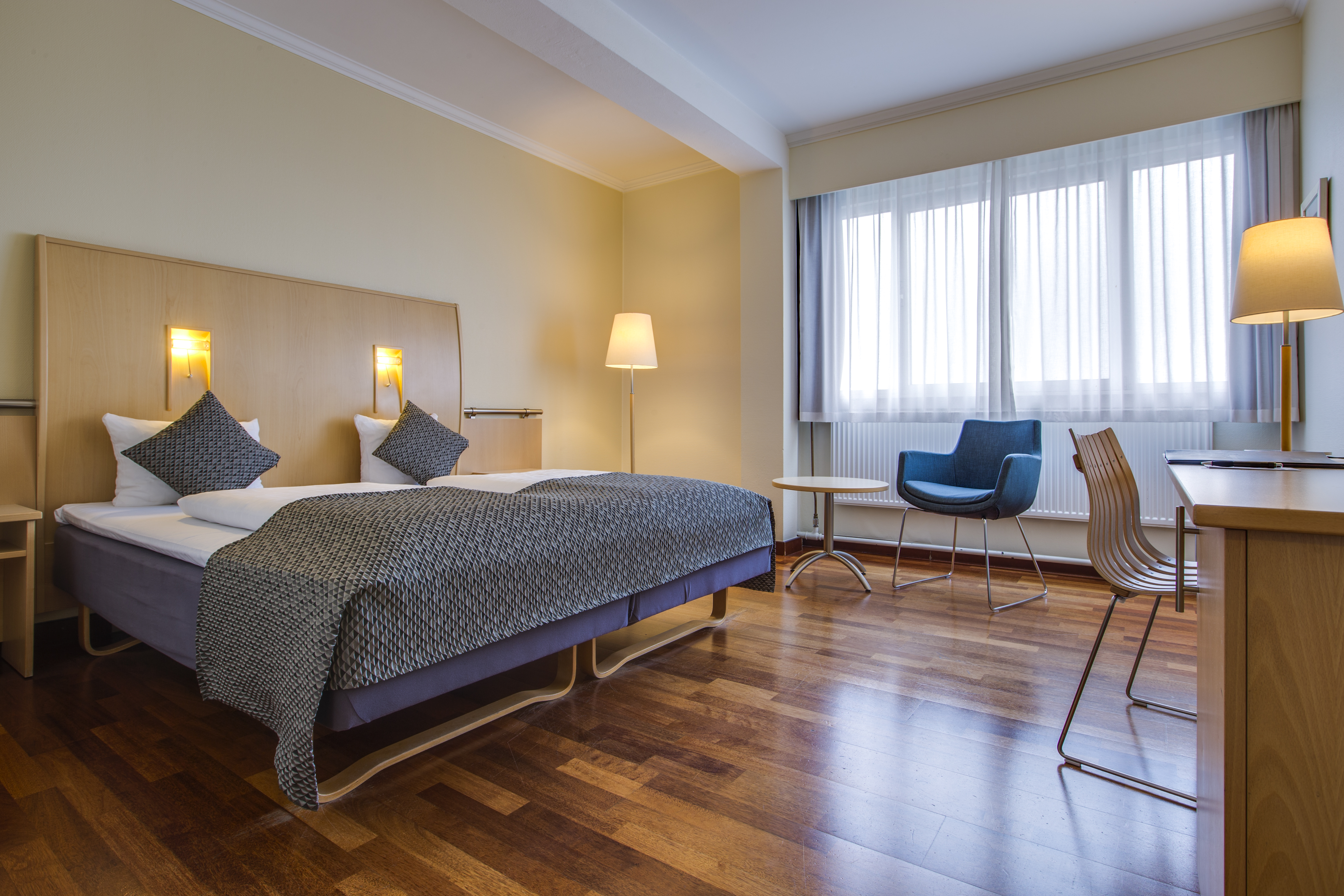 Double or Twin Standard