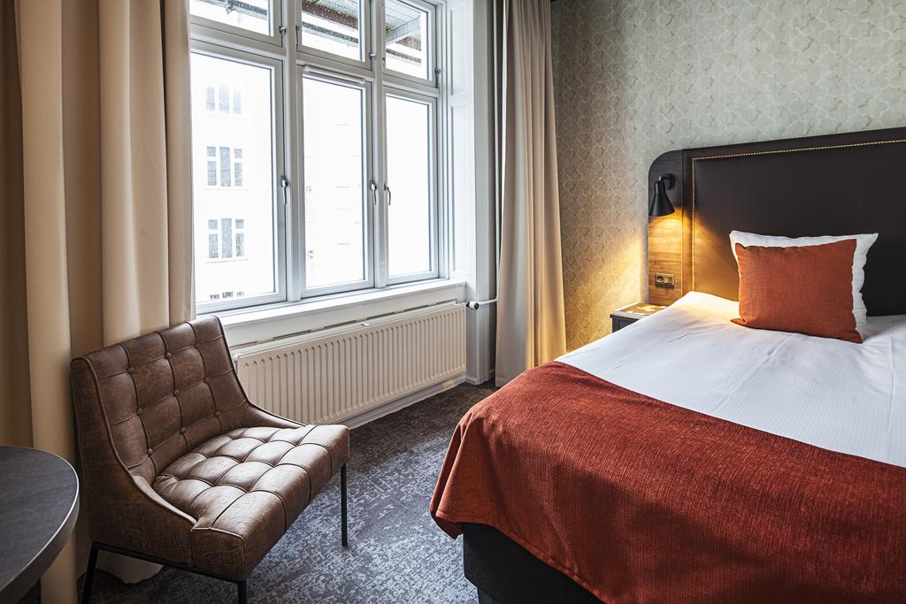 Double or Twin Superior