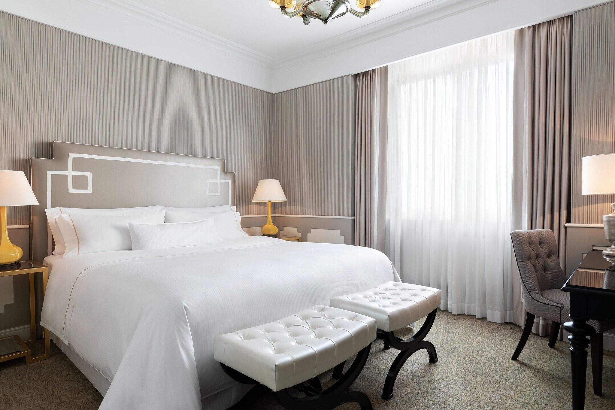 Double Classic King Bed