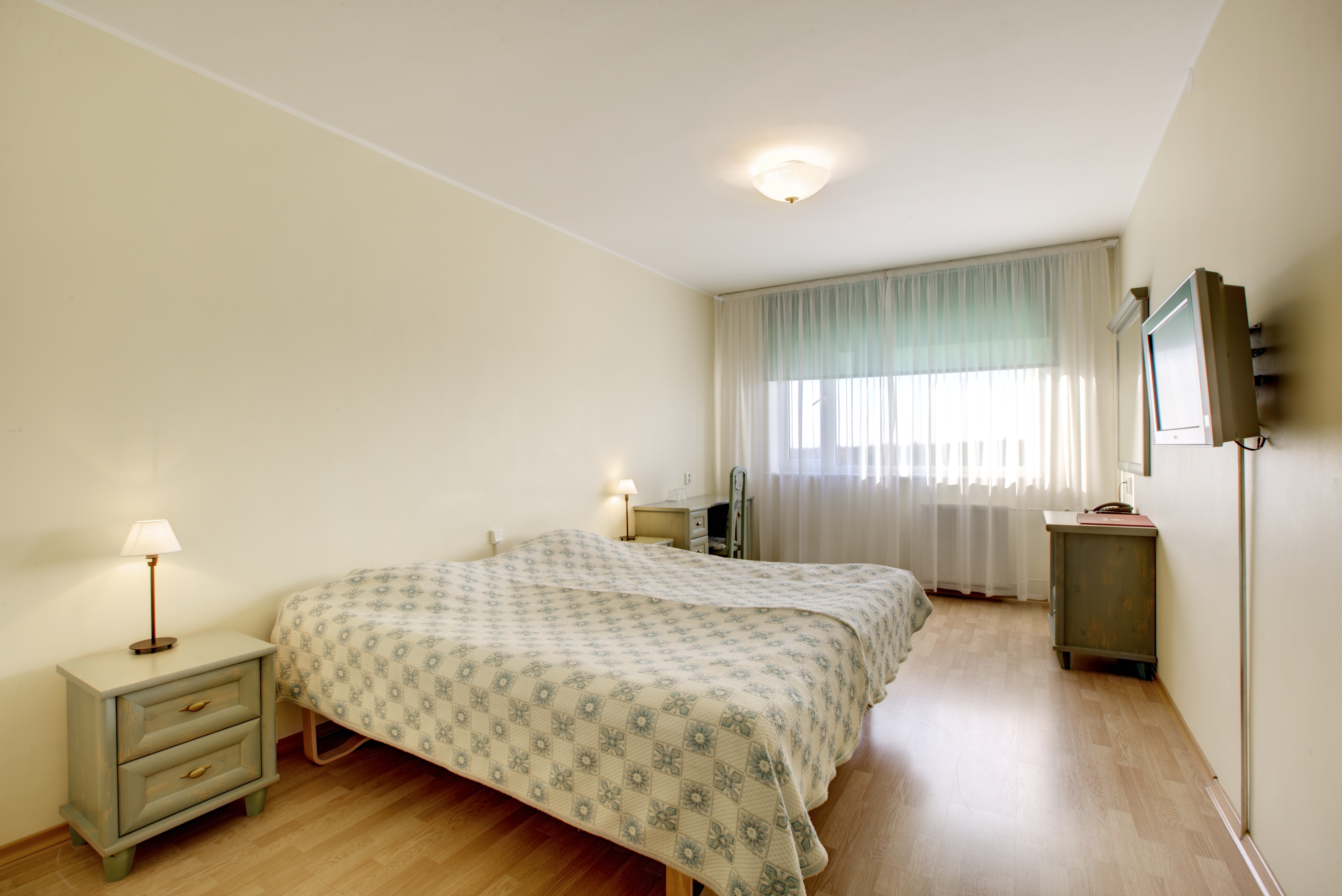 Double or Twin Standard