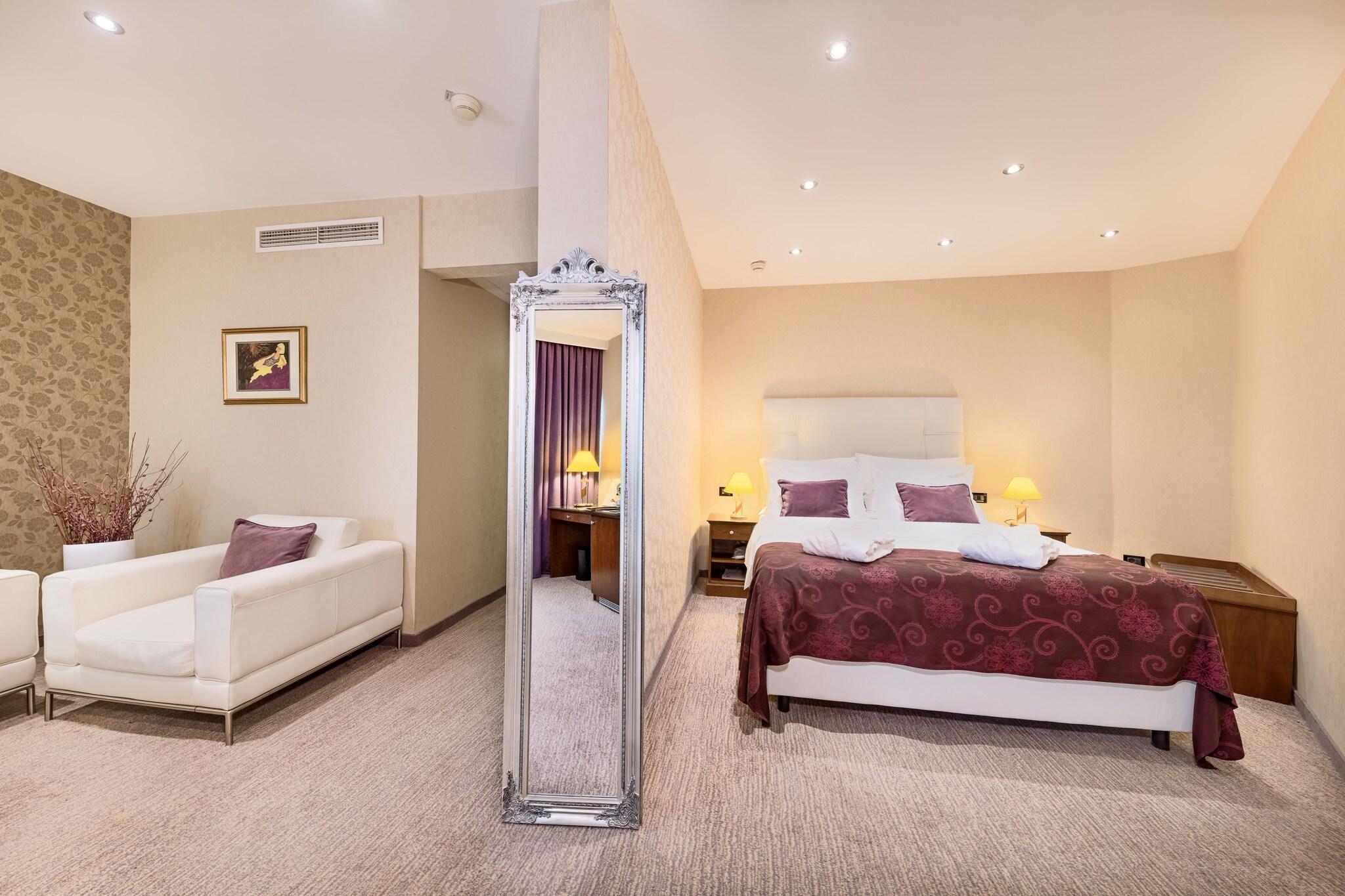 Junior Suite King Size Bed