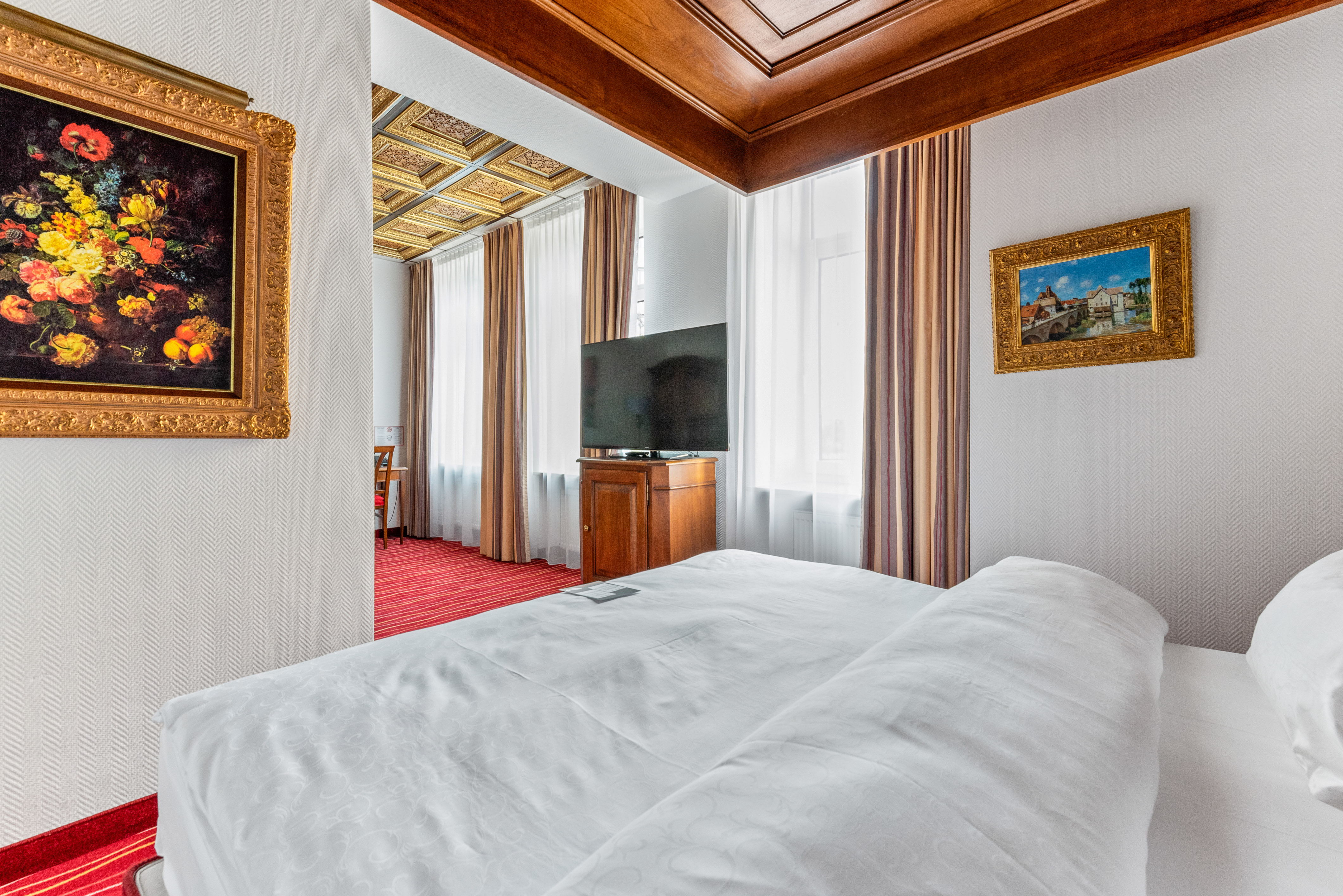 Family Room Superior