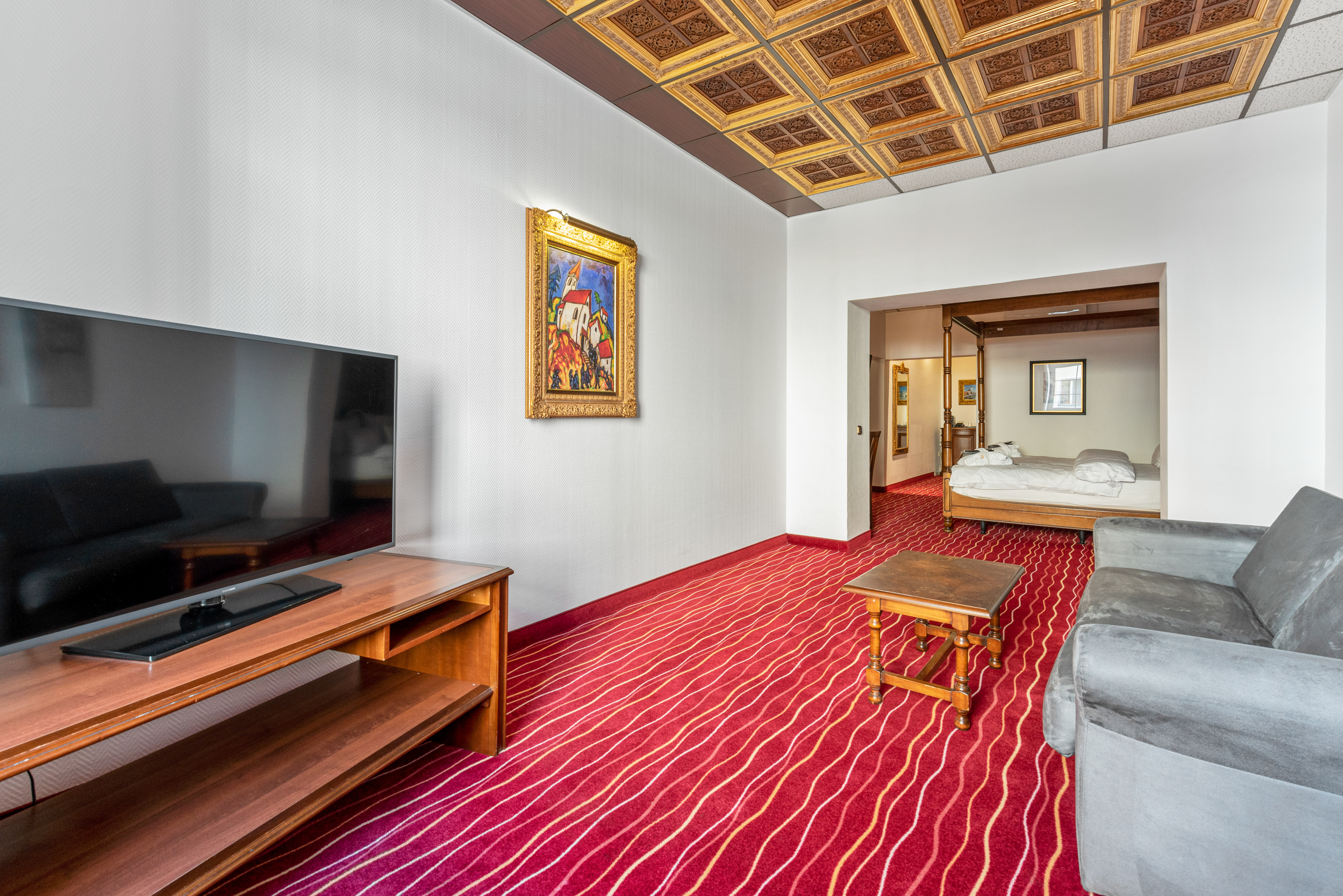 Family Room Superior