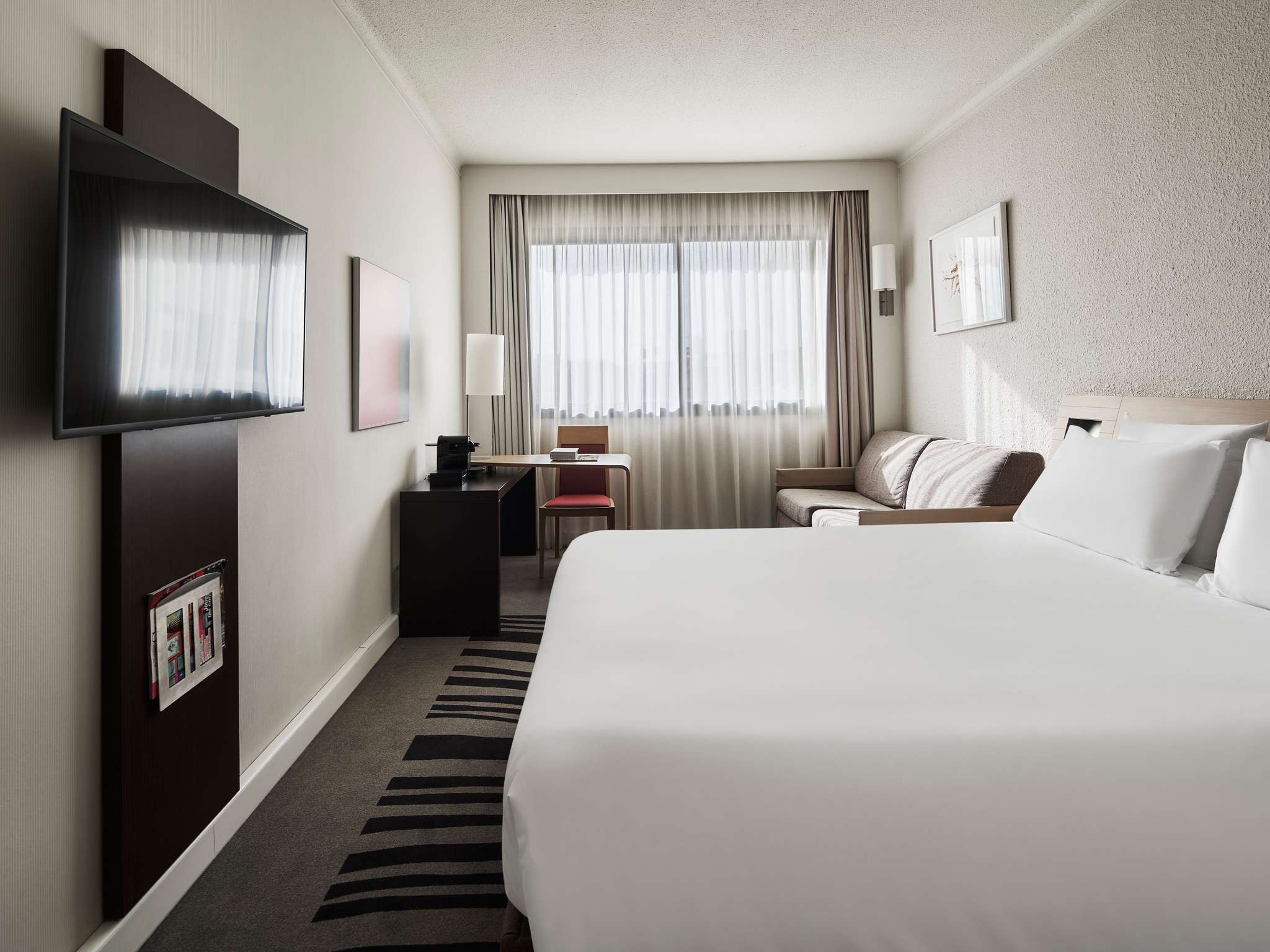 Family Room Executive