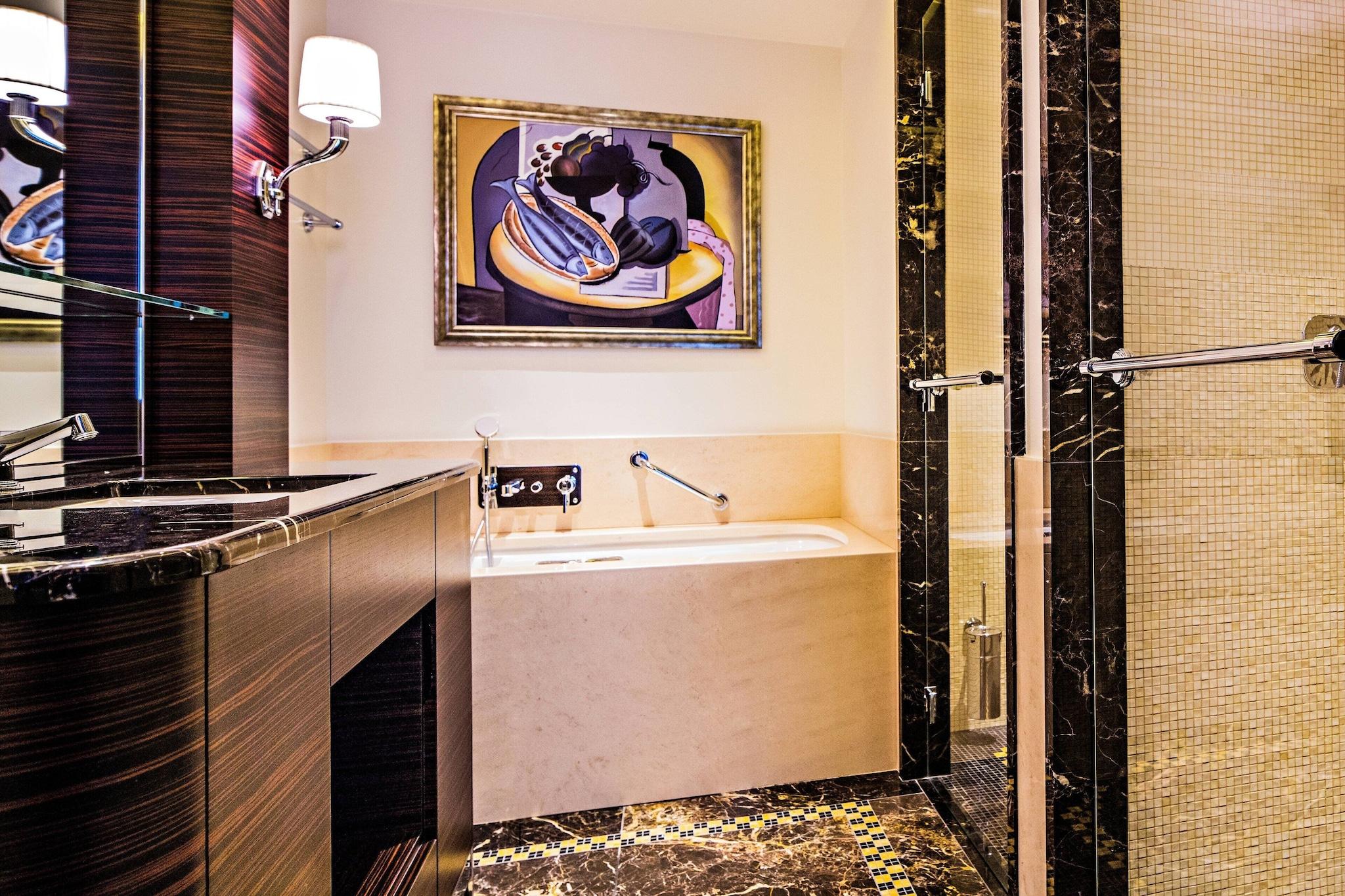 Suite with Double Bed