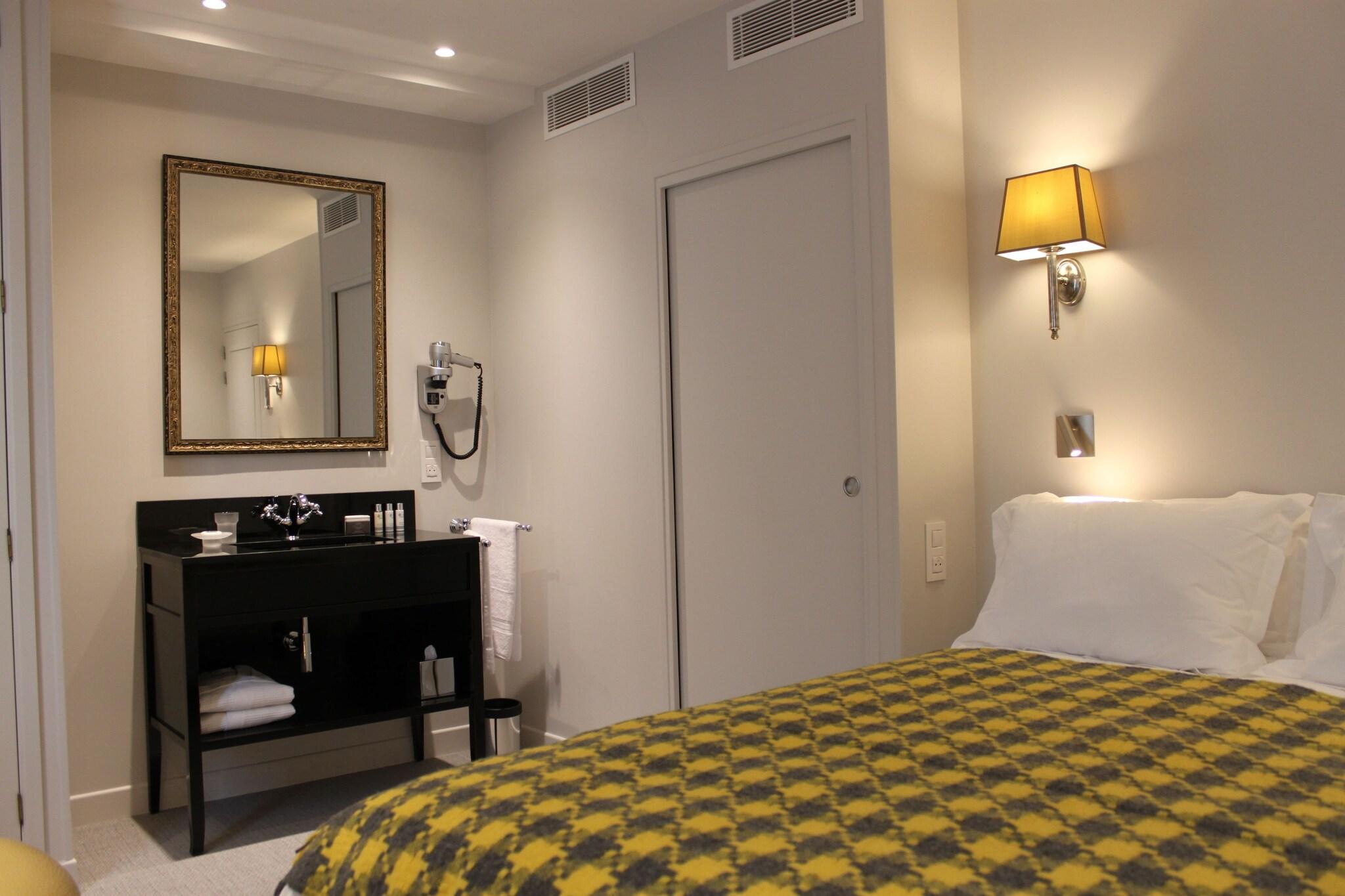 Double Classic Two Queen Beds