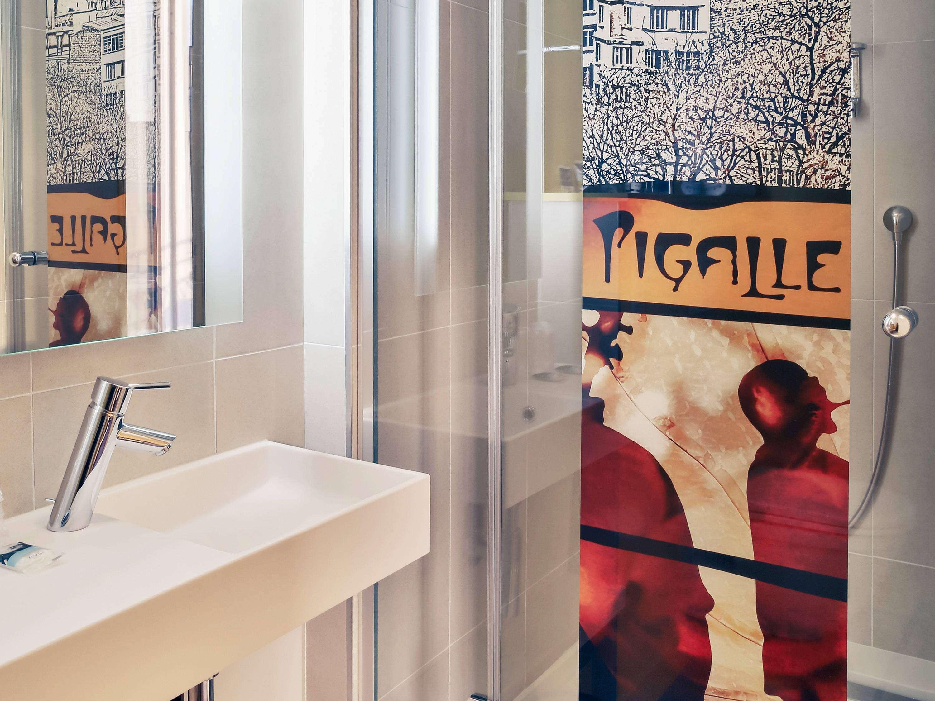 Room Connecting Room