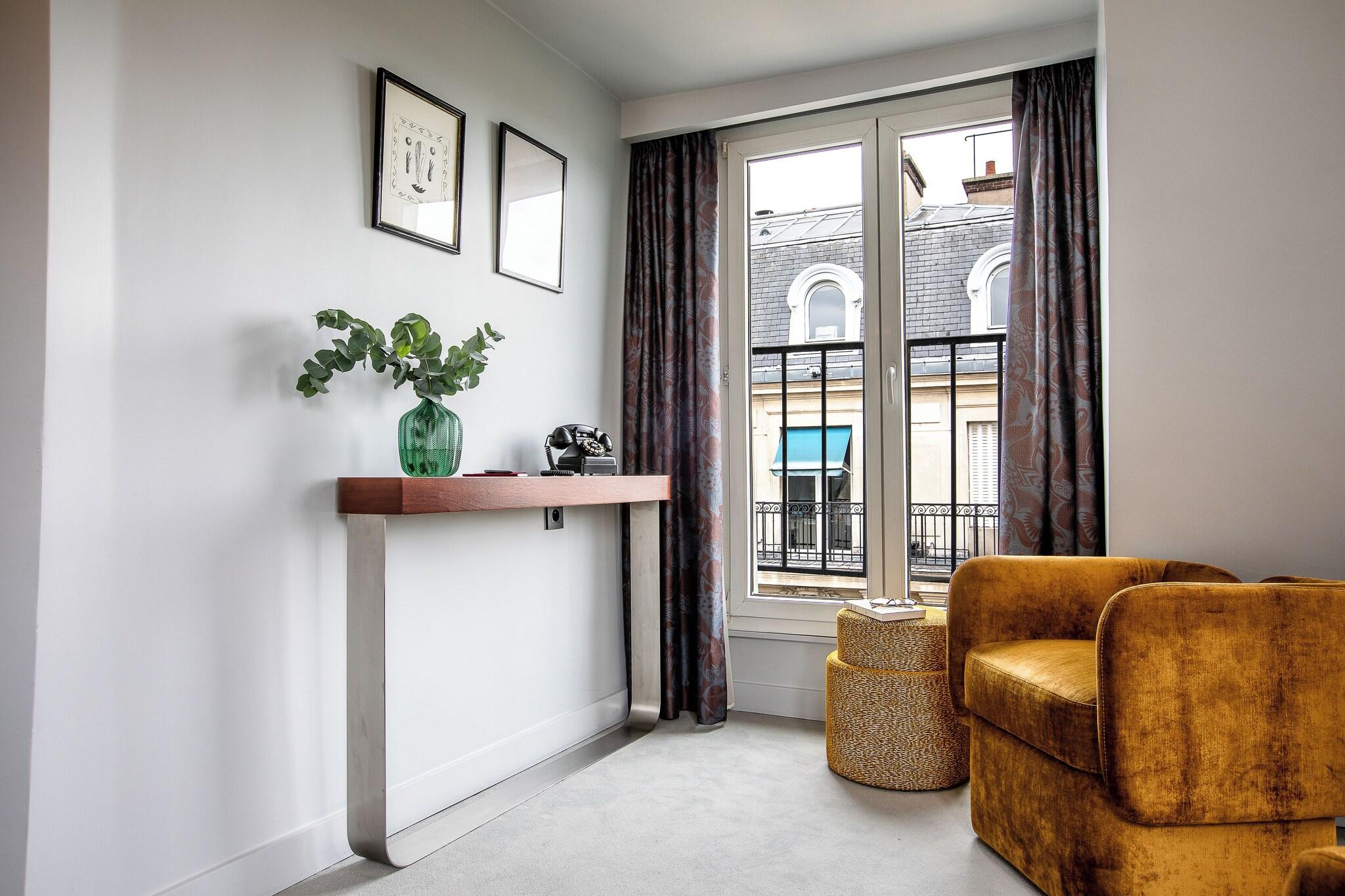 Suite Queen Size Bed