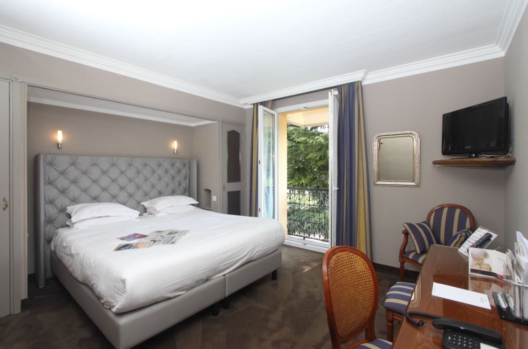 Double or Twin Superior