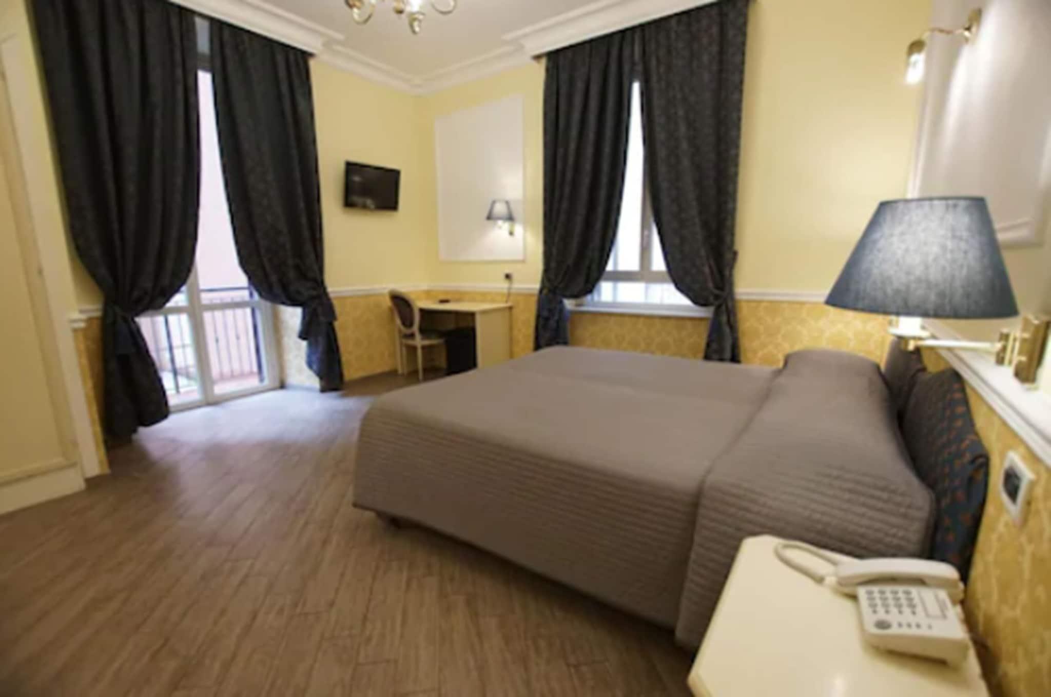 Double Queen Size Bed