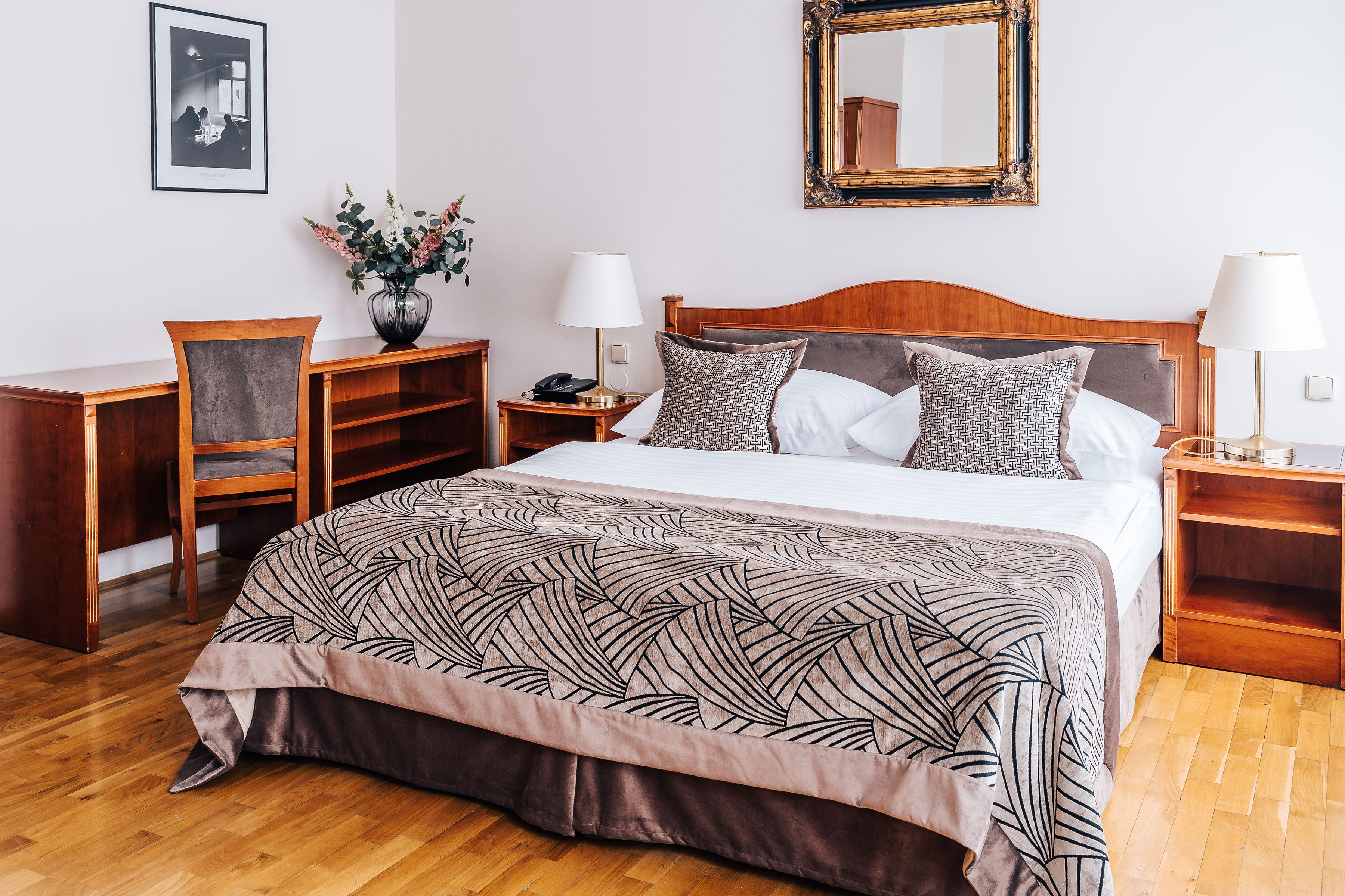 Double or Twin Standard