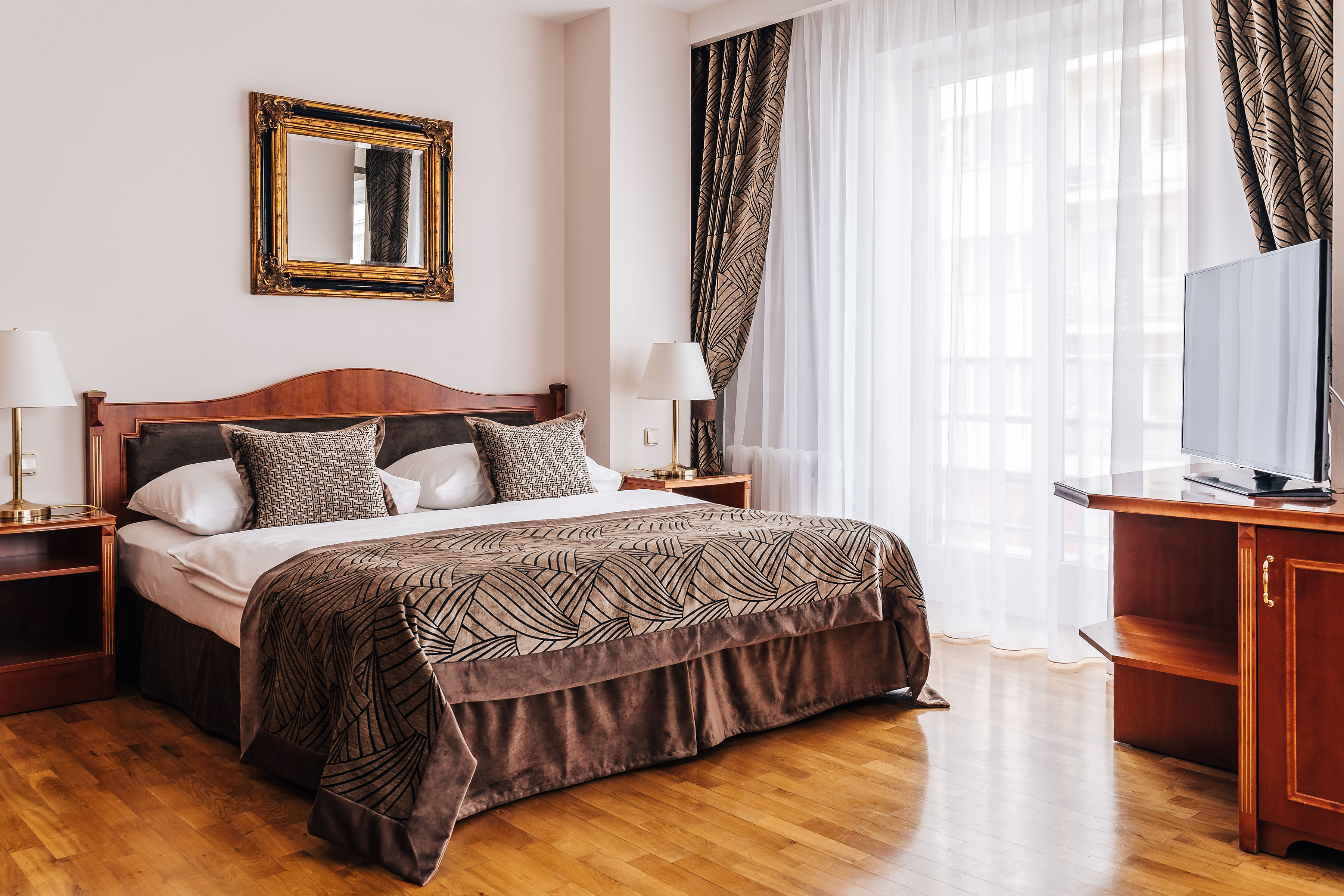 Double or Twin Standard