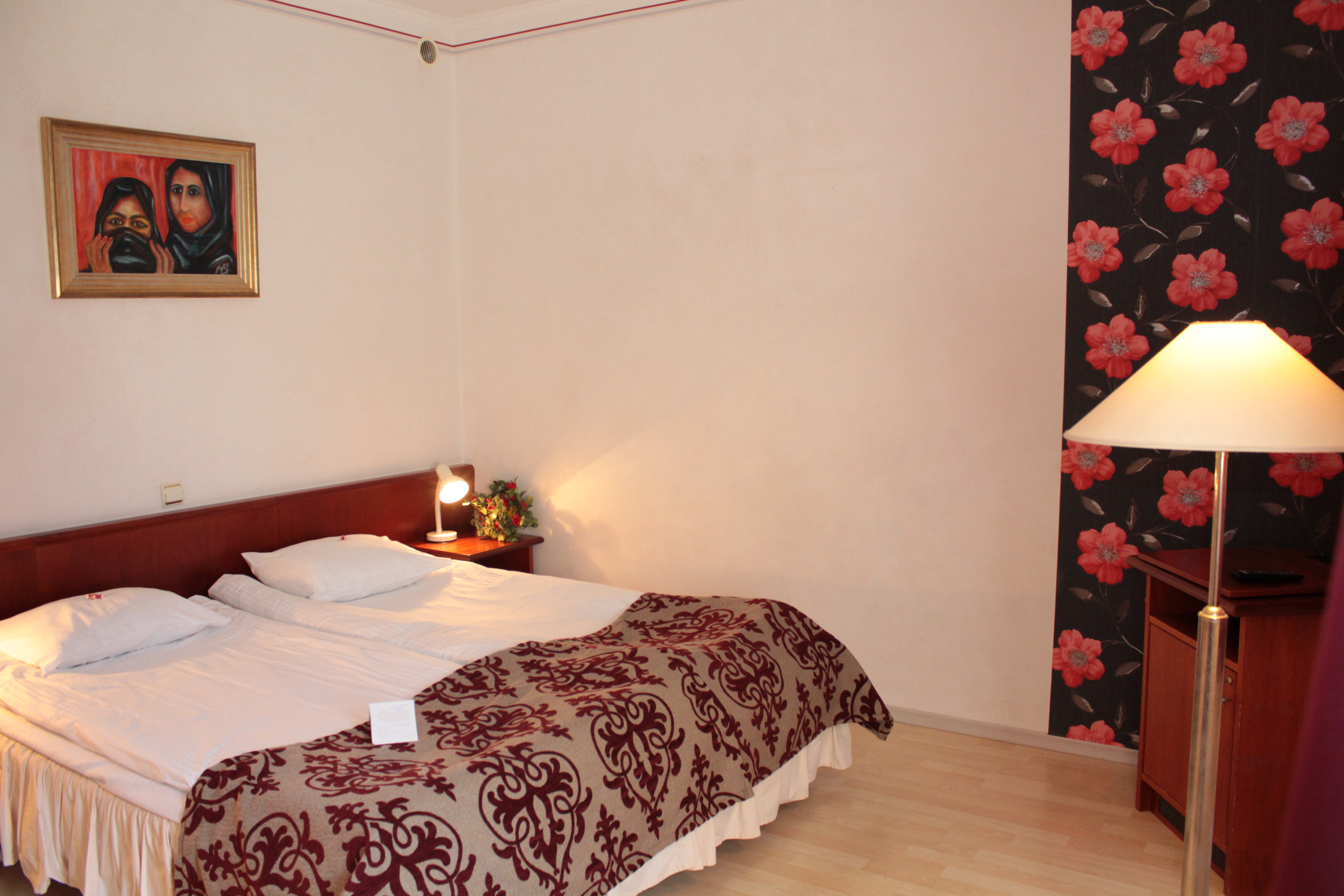 Double or Twin Standard