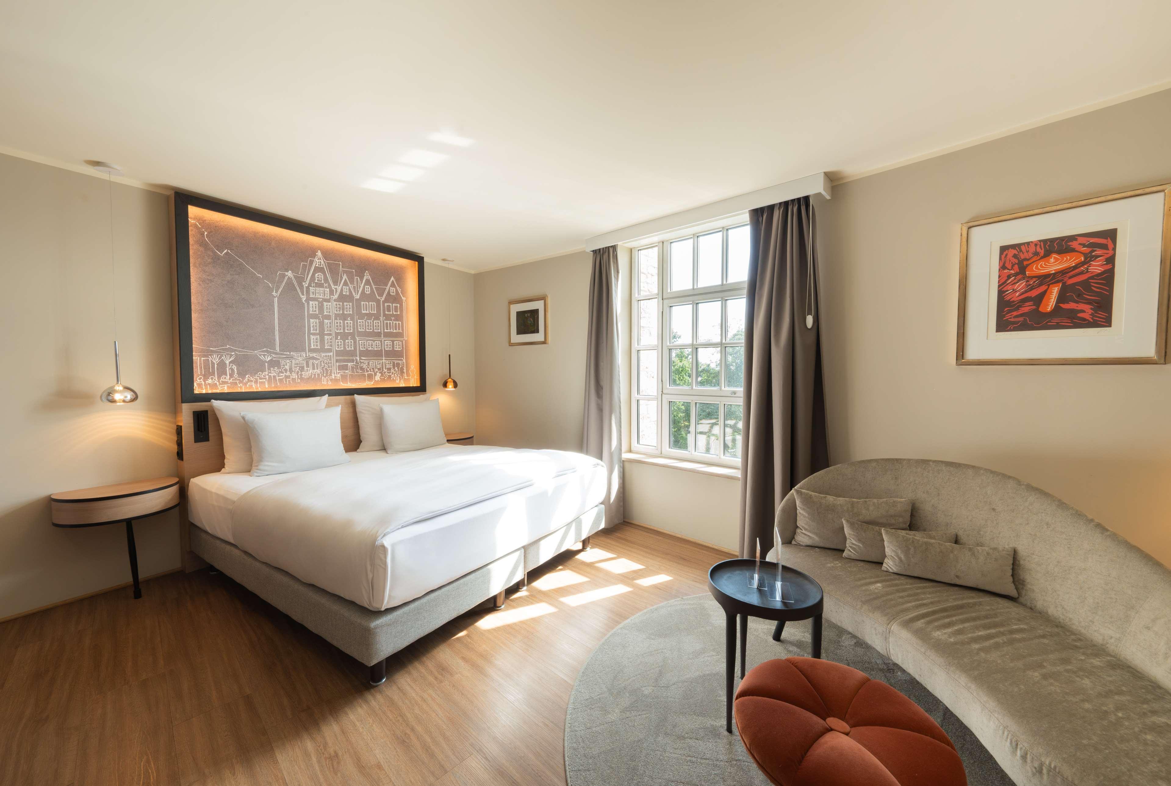 Double Deluxe King Bed