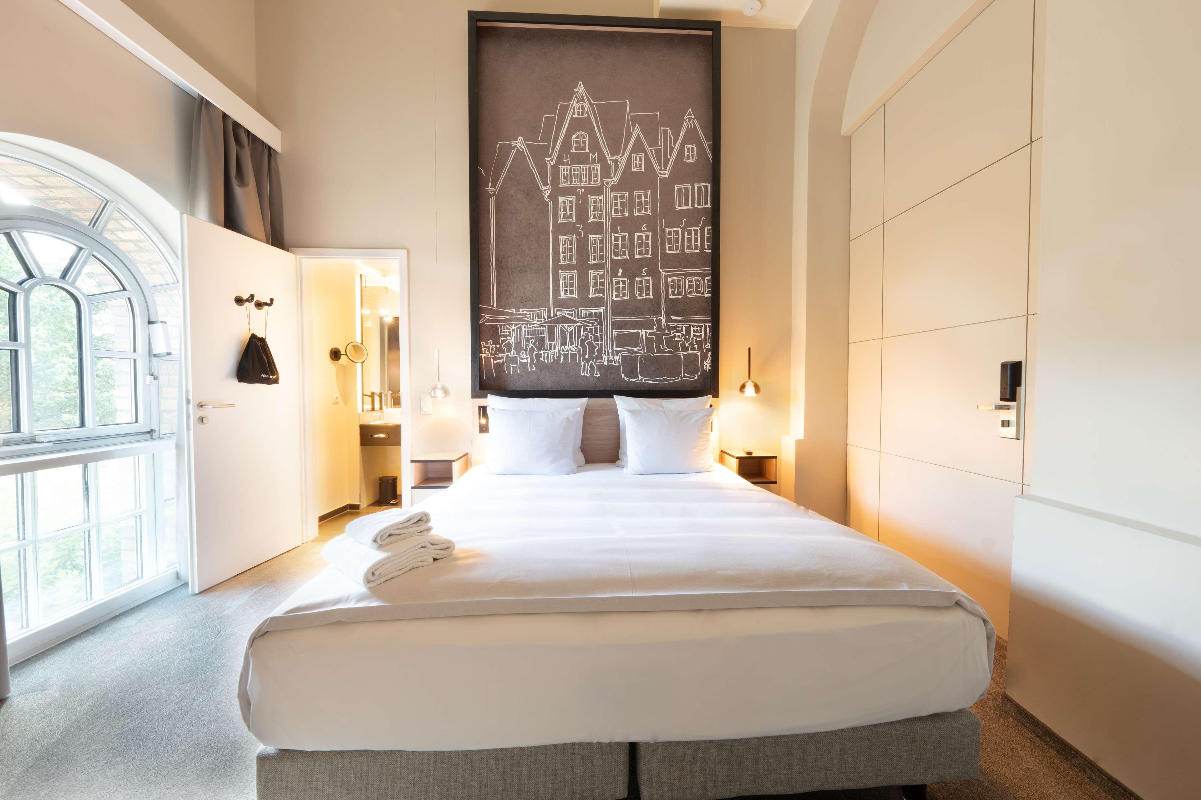 Junior Suite King Size Bed