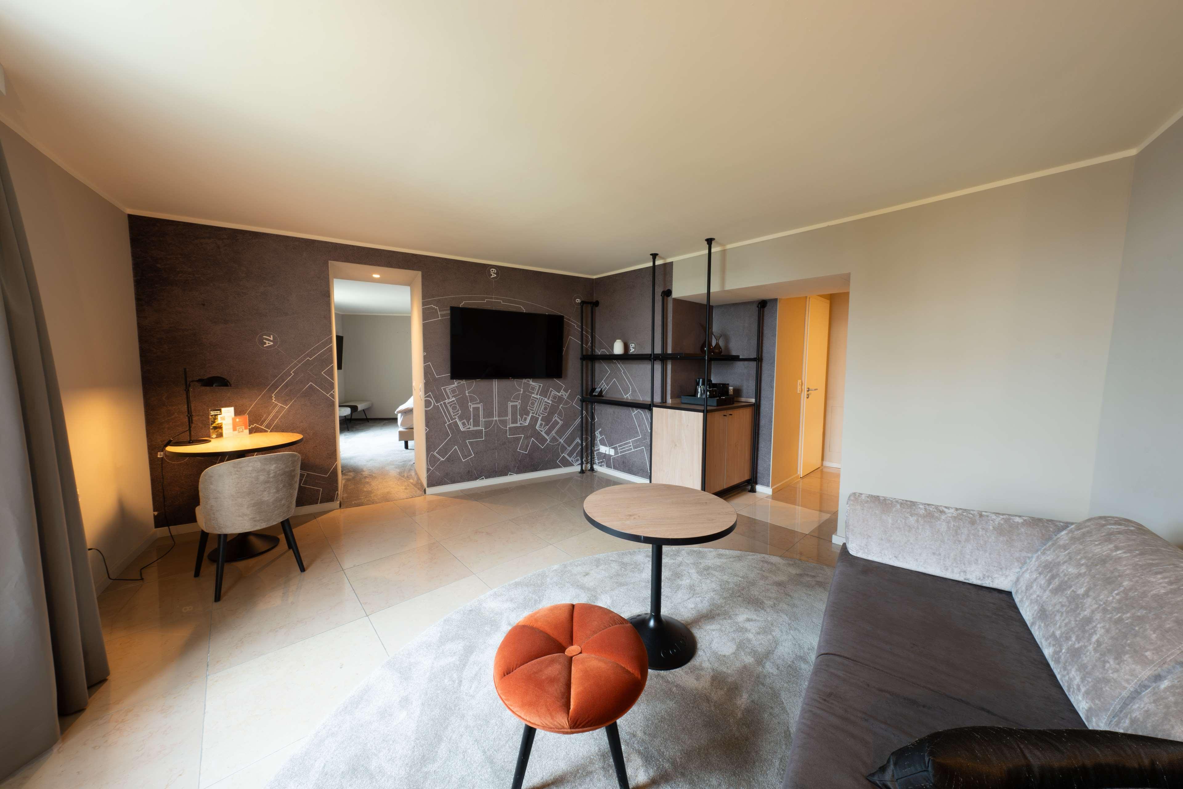 Junior Suite King Size Bed