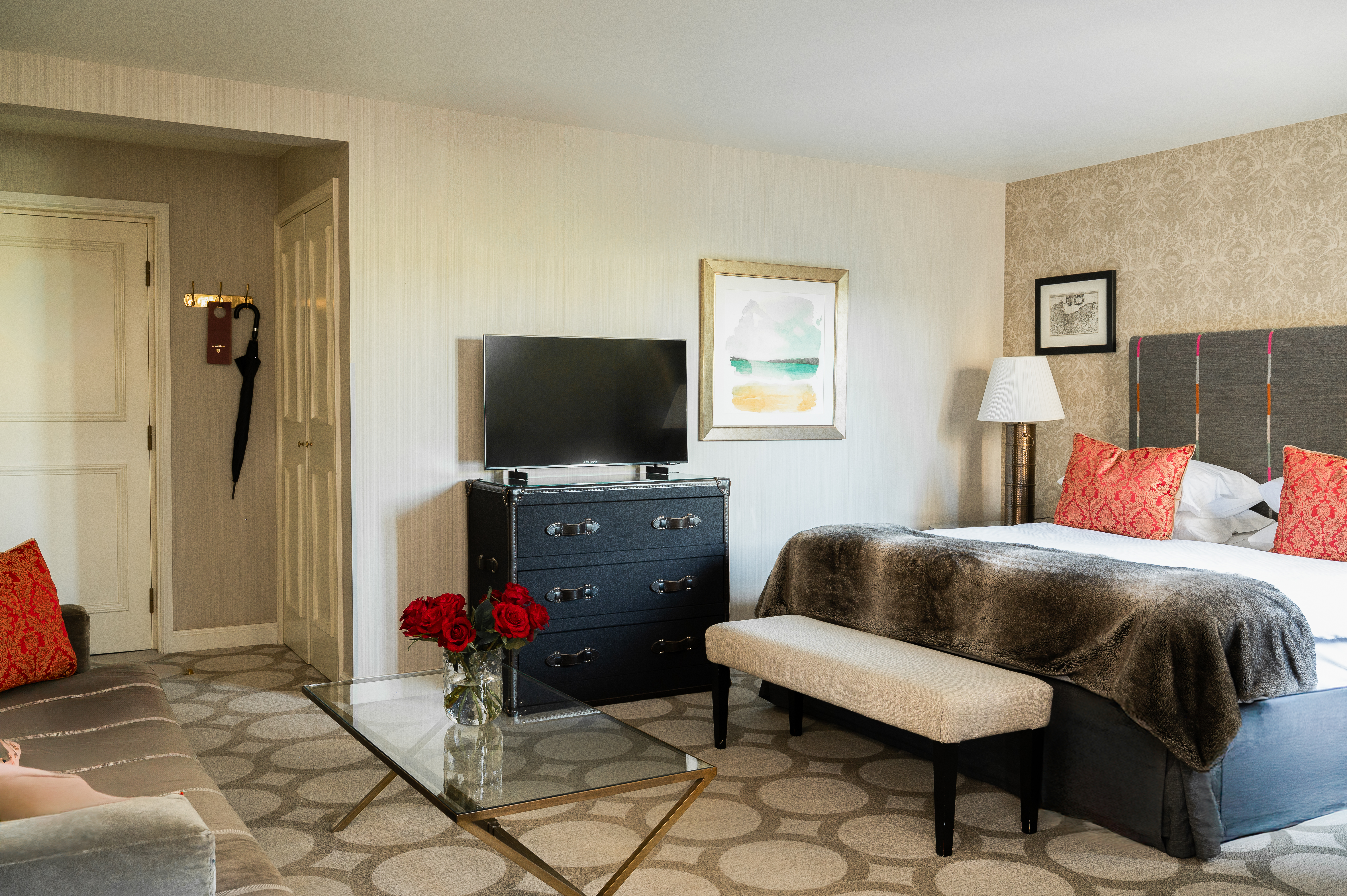 Double Business King Bed