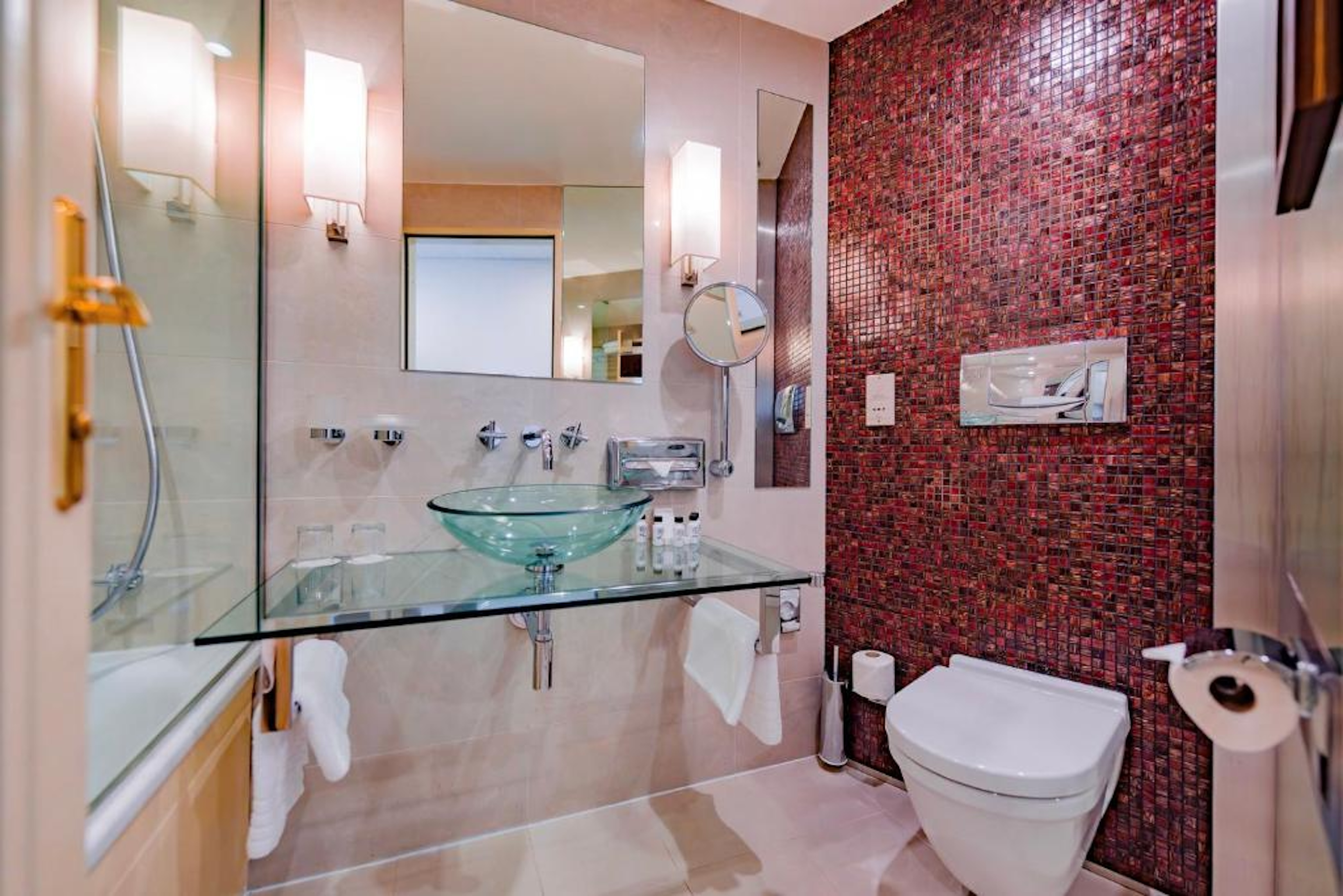 Room Deluxe Queen Bed