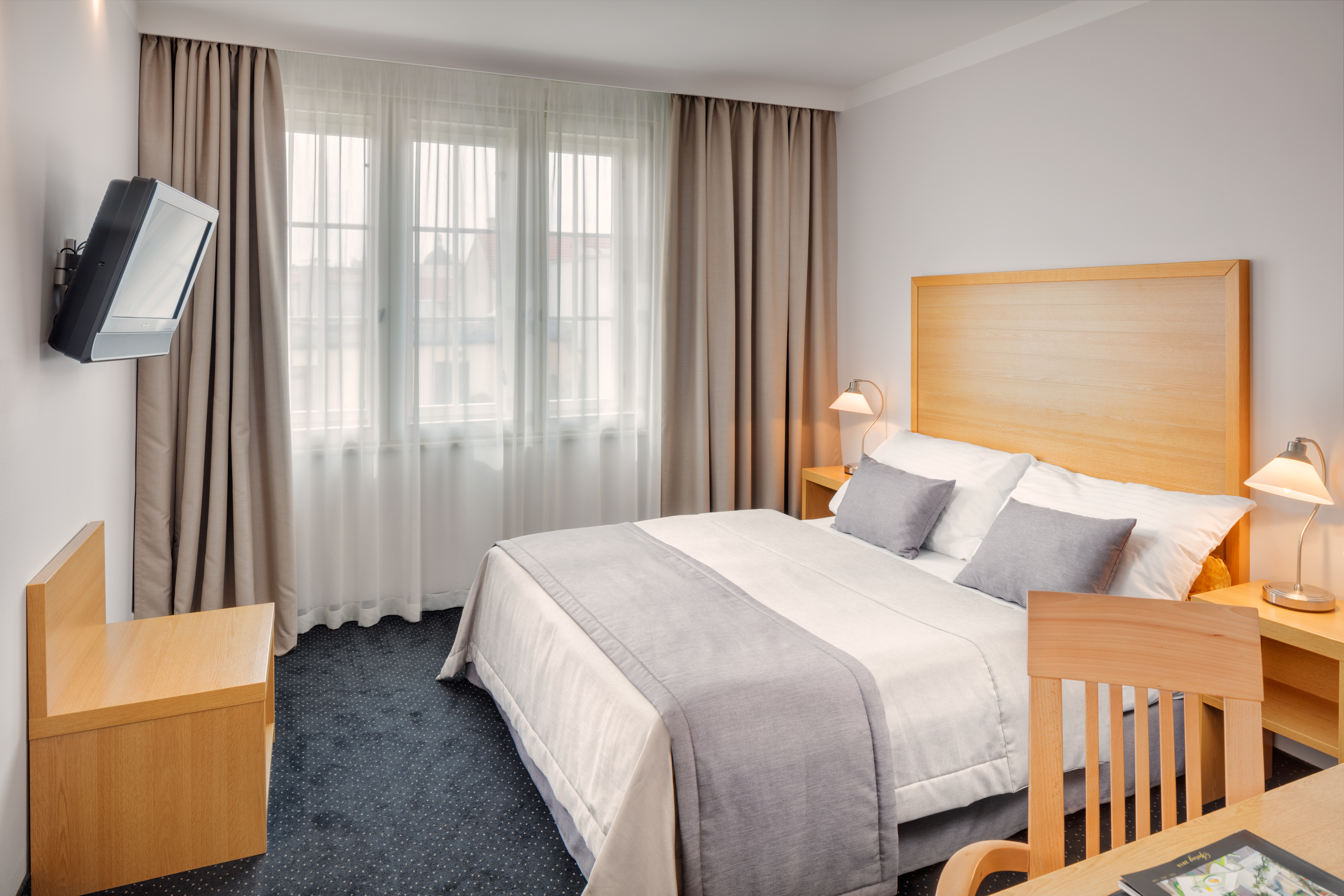 Double or Twin Standard