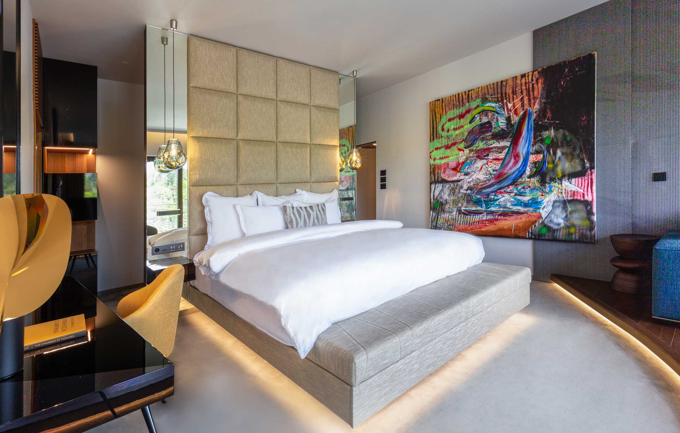 Suite Two Bedrooms with Kitchenette