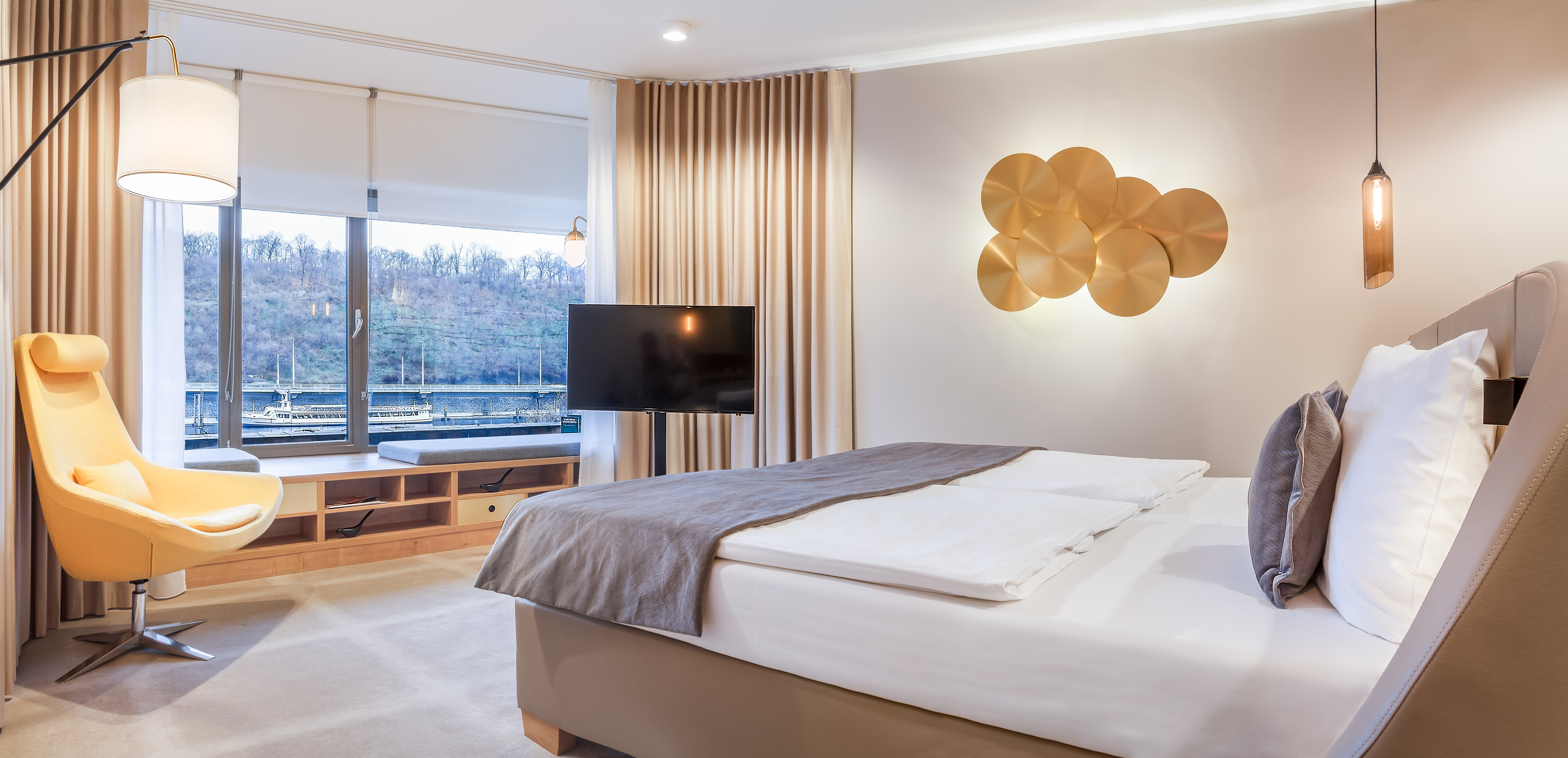 Double or Twin Deluxe