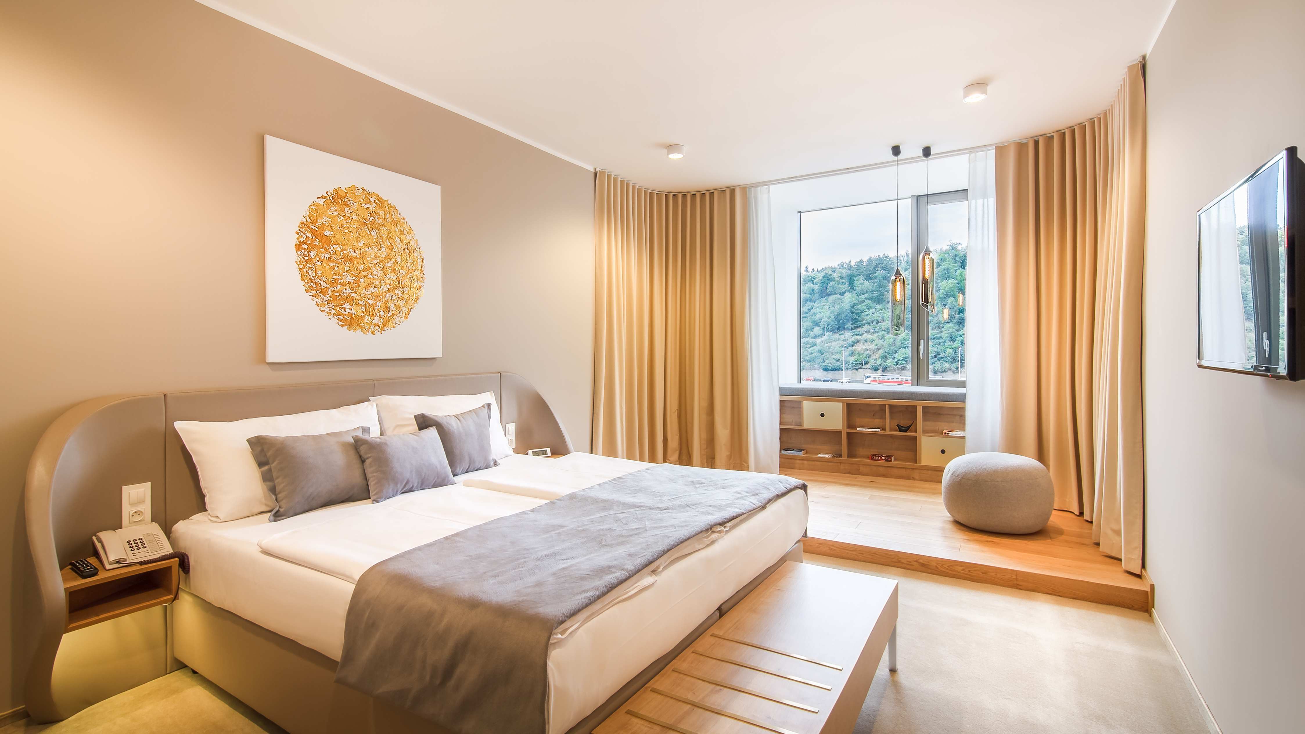 Double or Twin Deluxe