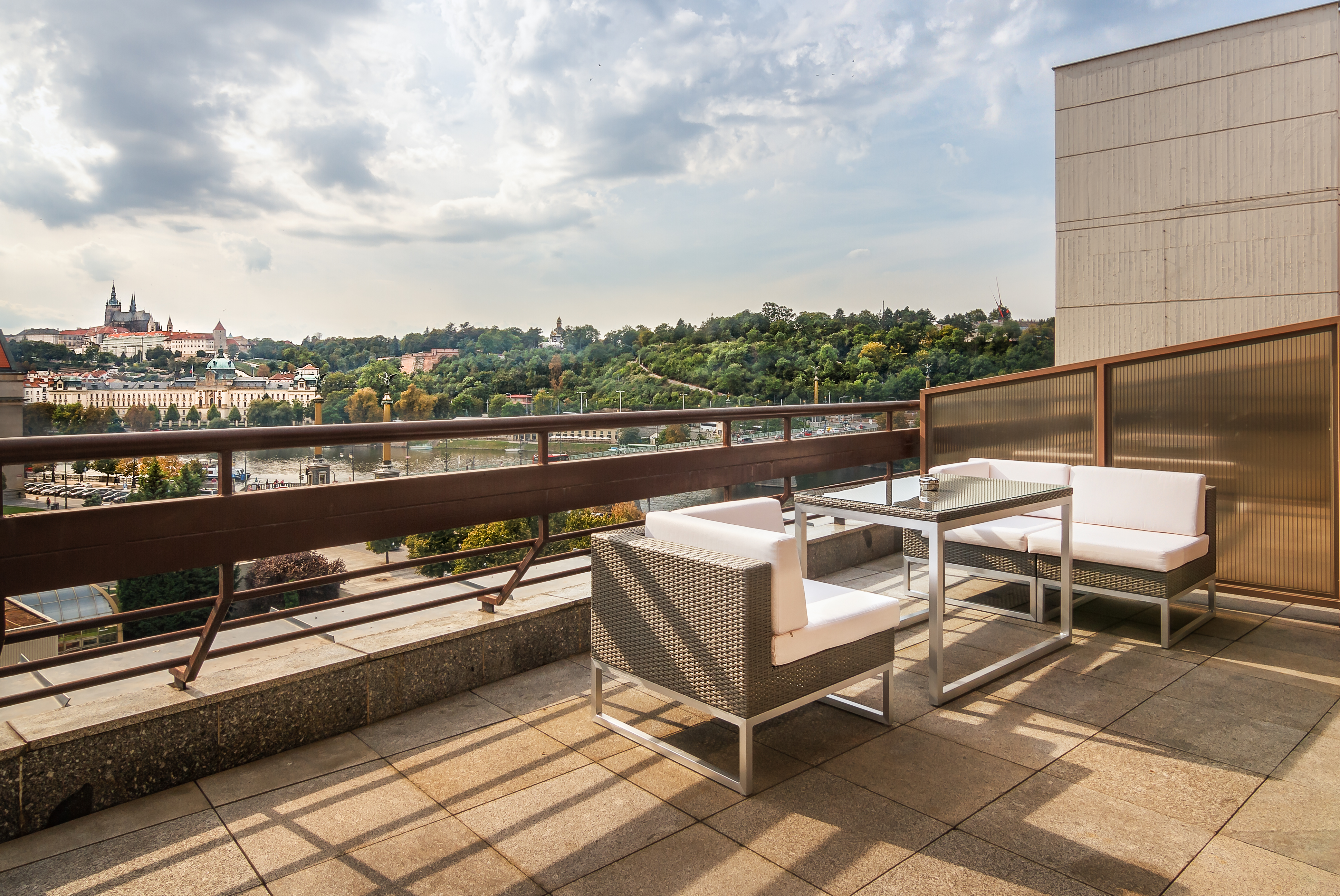 Double or Twin Executive