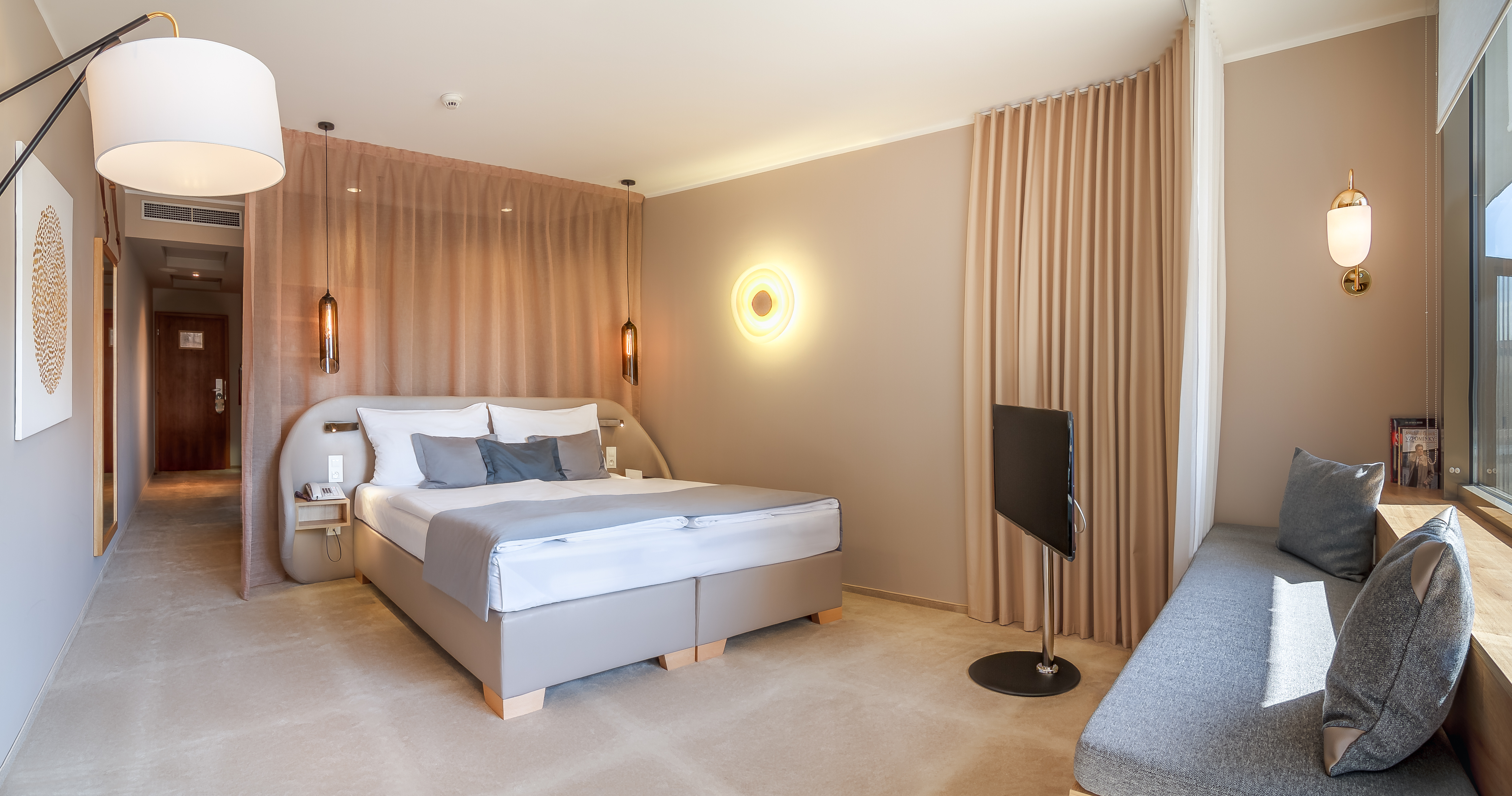 Double or Twin Executive