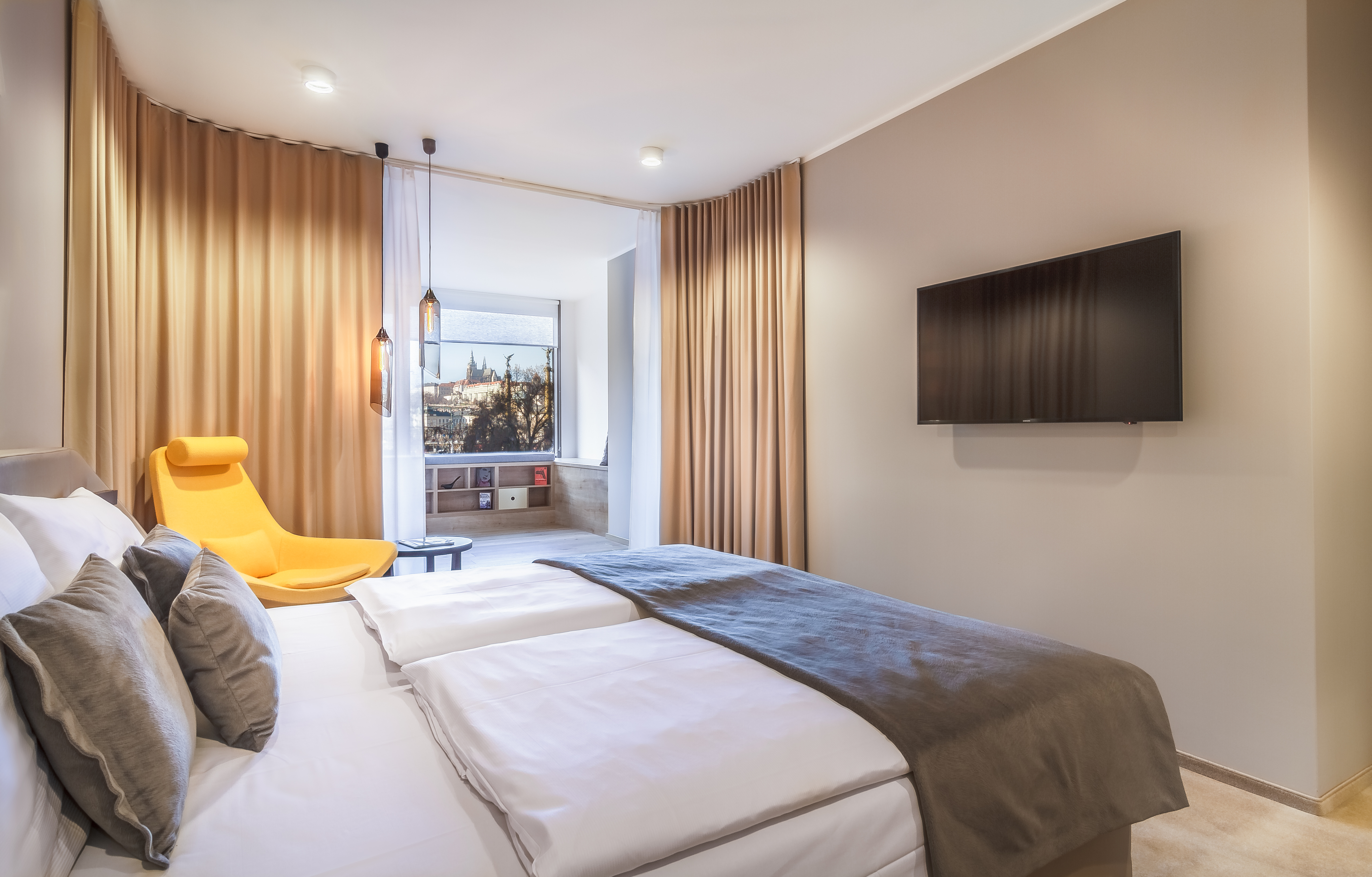 Double or Twin Deluxe