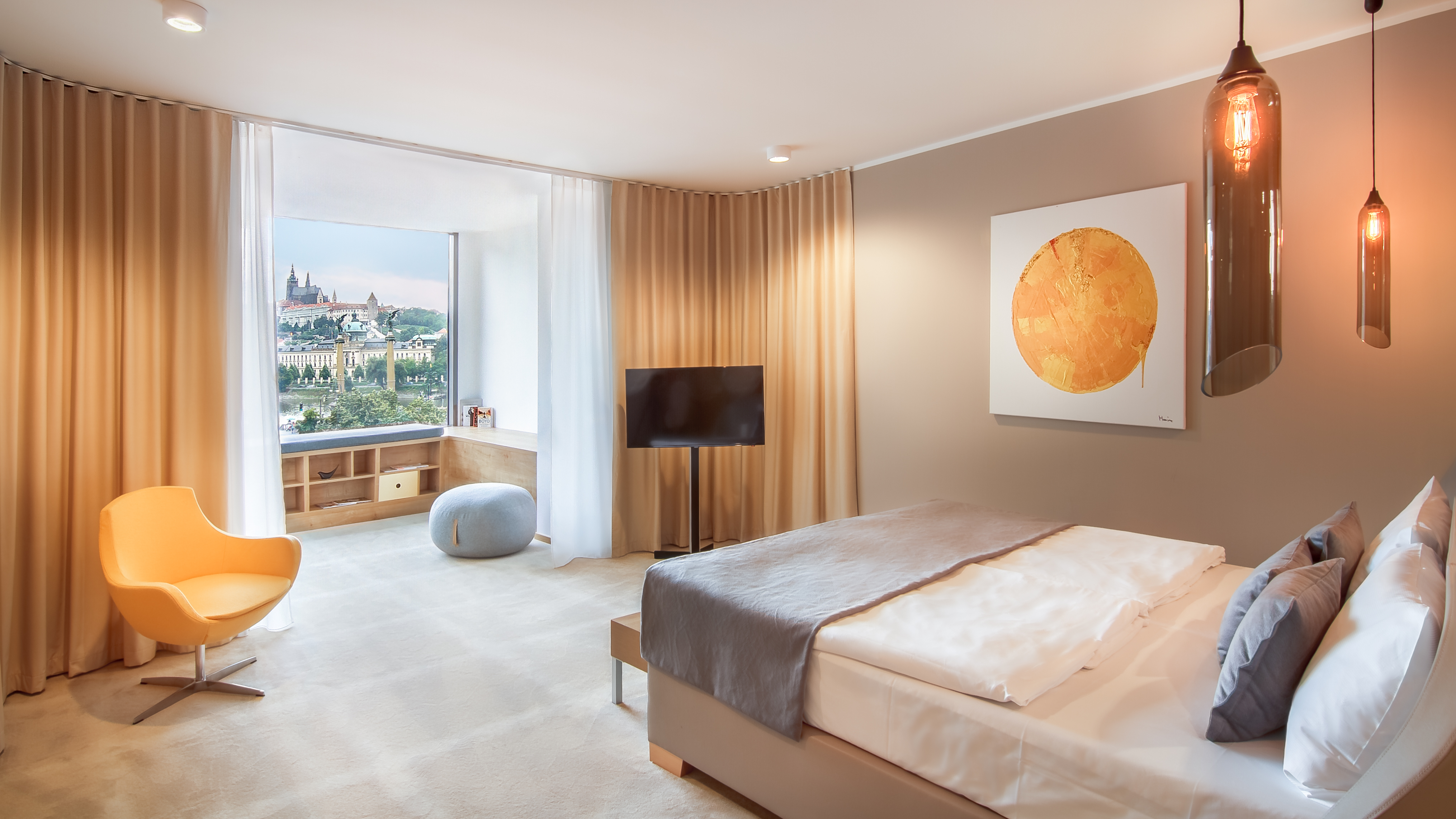 Double or Twin Deluxe