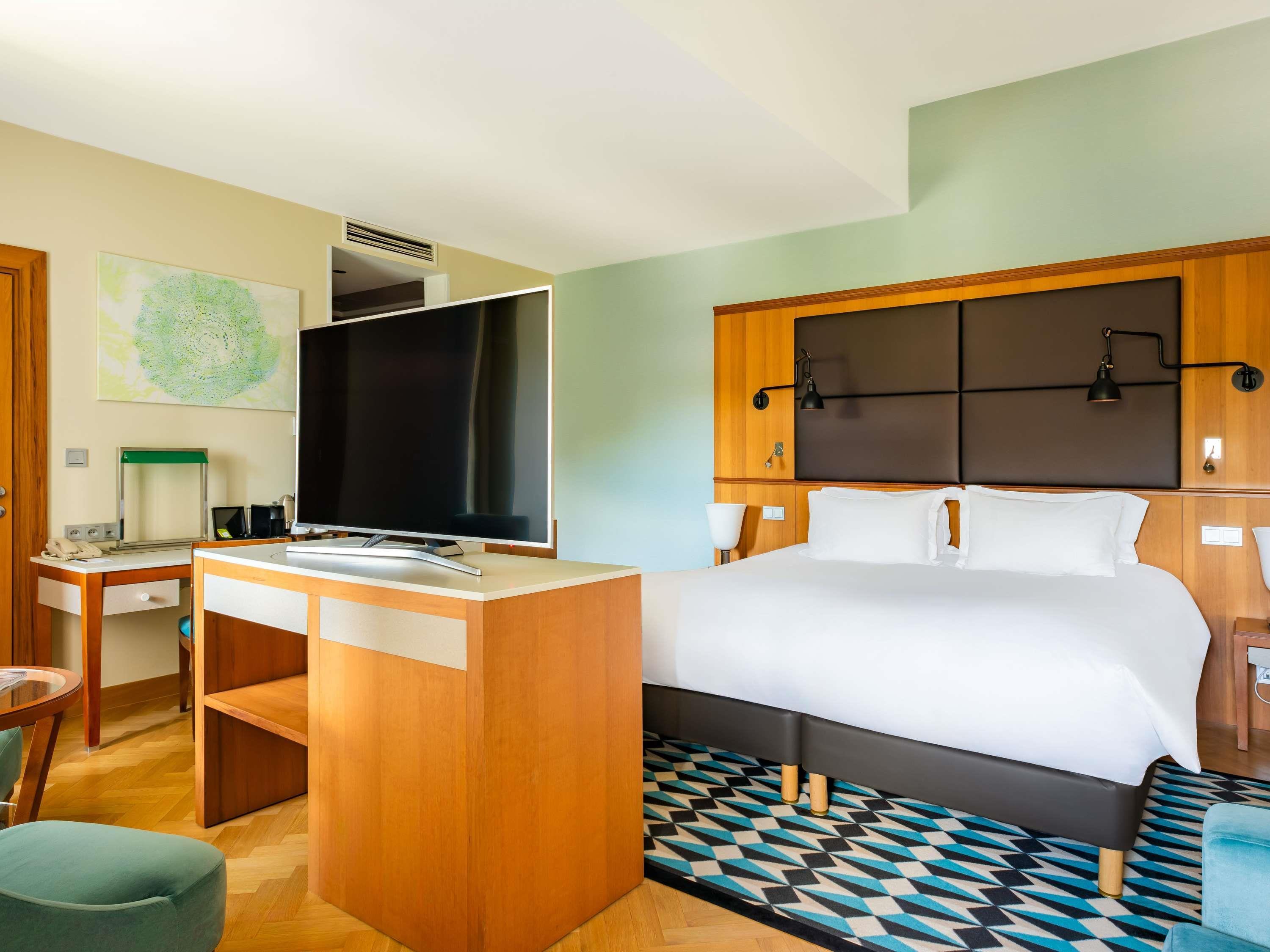 Junior Suite King Bed Non Smoking