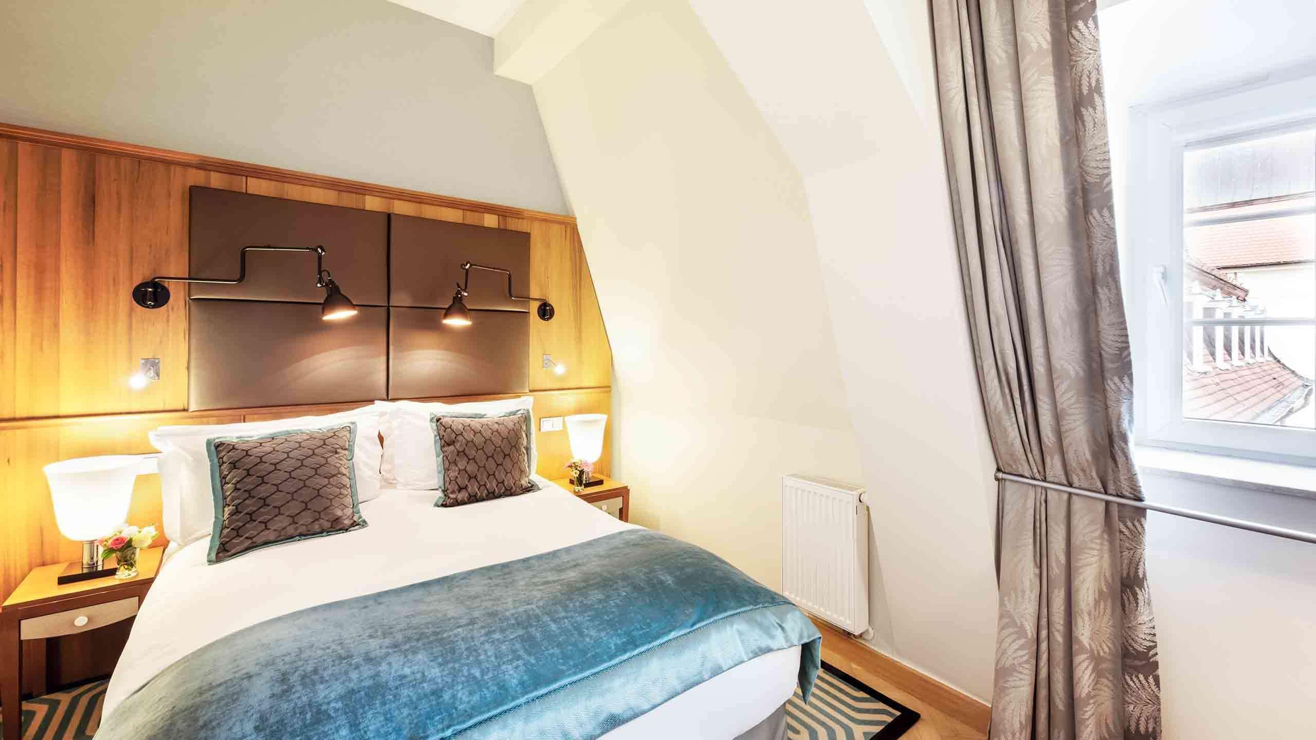 Junior Suite King Bed Non Smoking