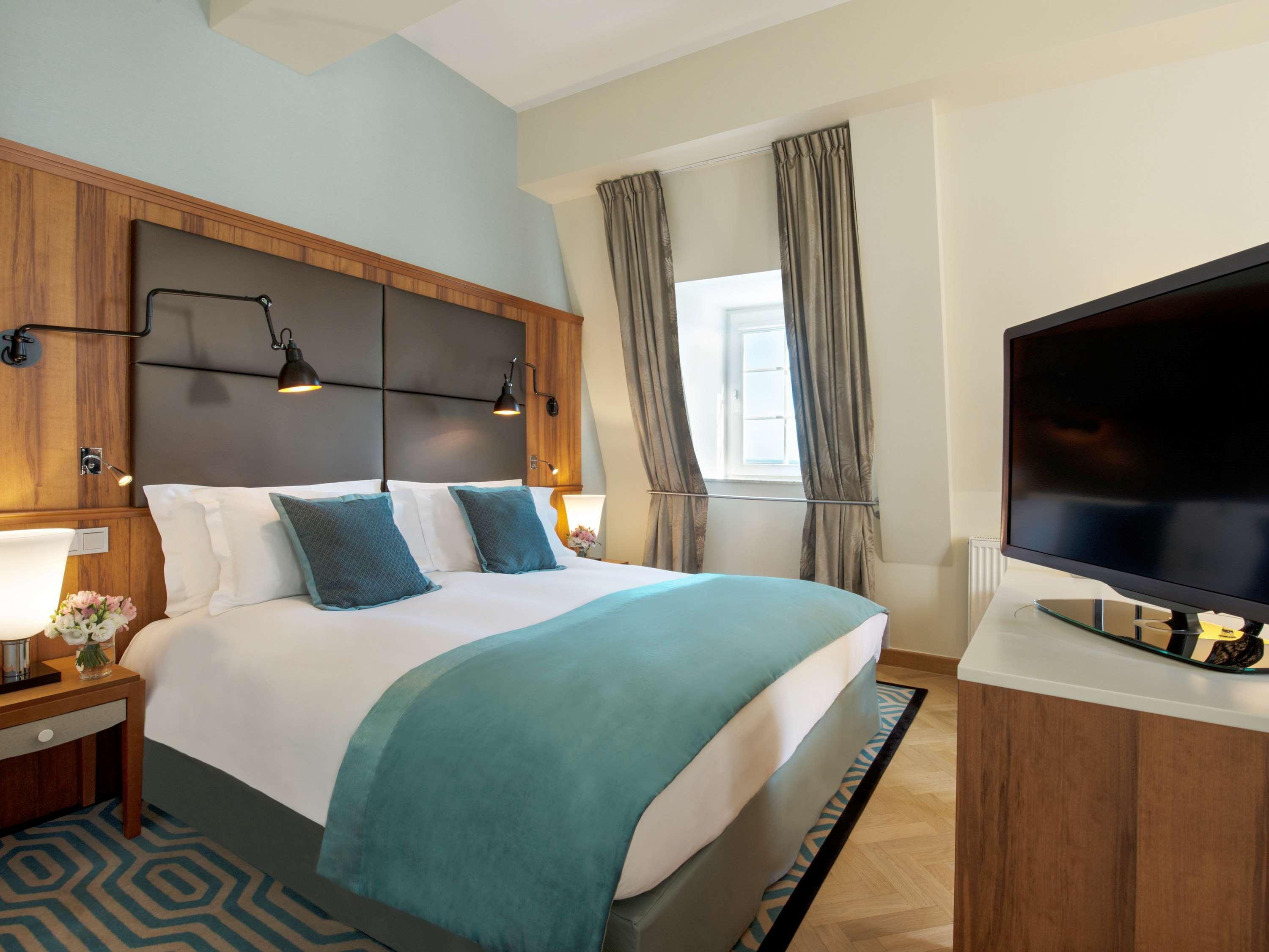 Junior Suite King Bed Non Smoking