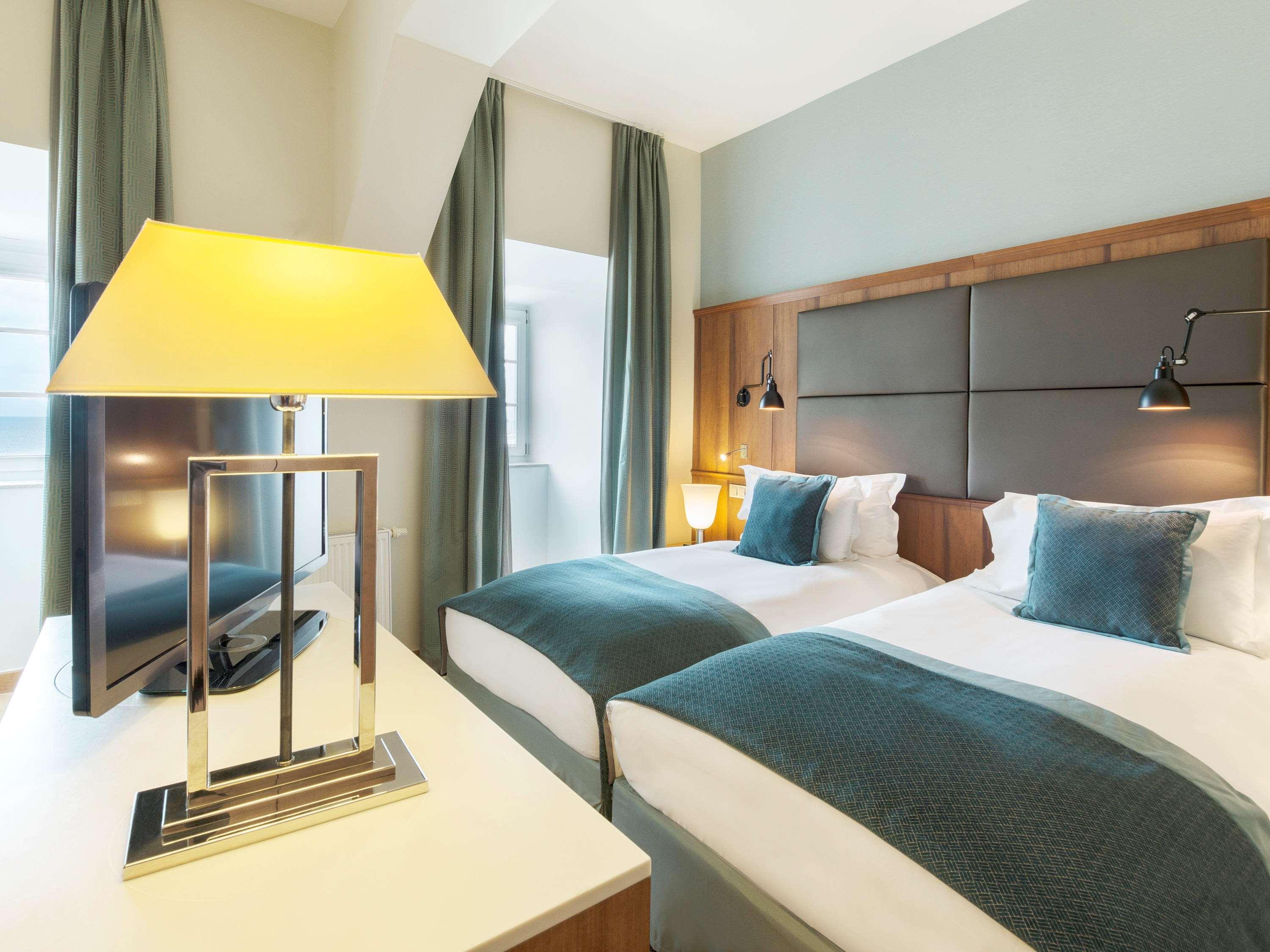 Twin Luxury Sea View