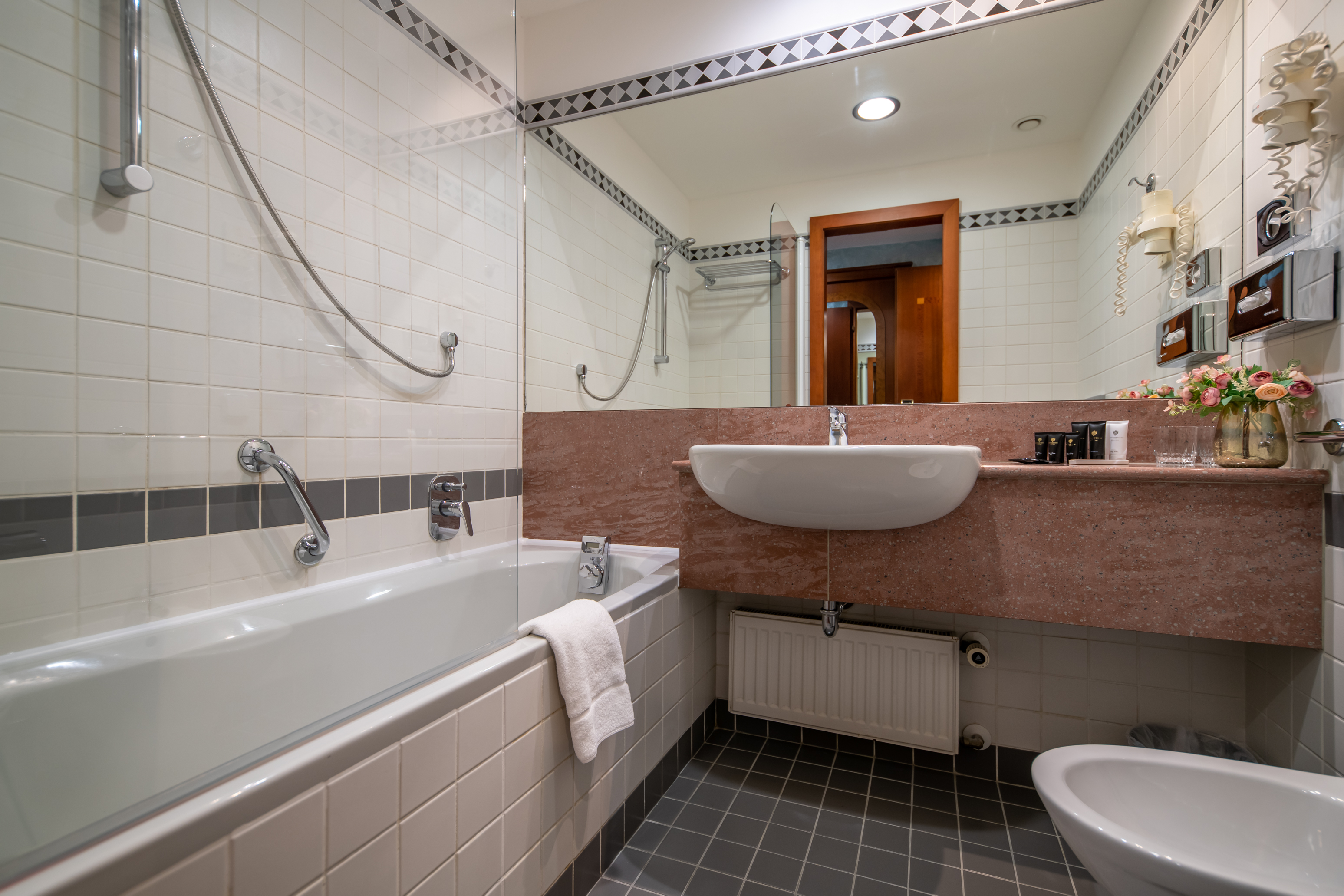 Double or Twin Economy Premium