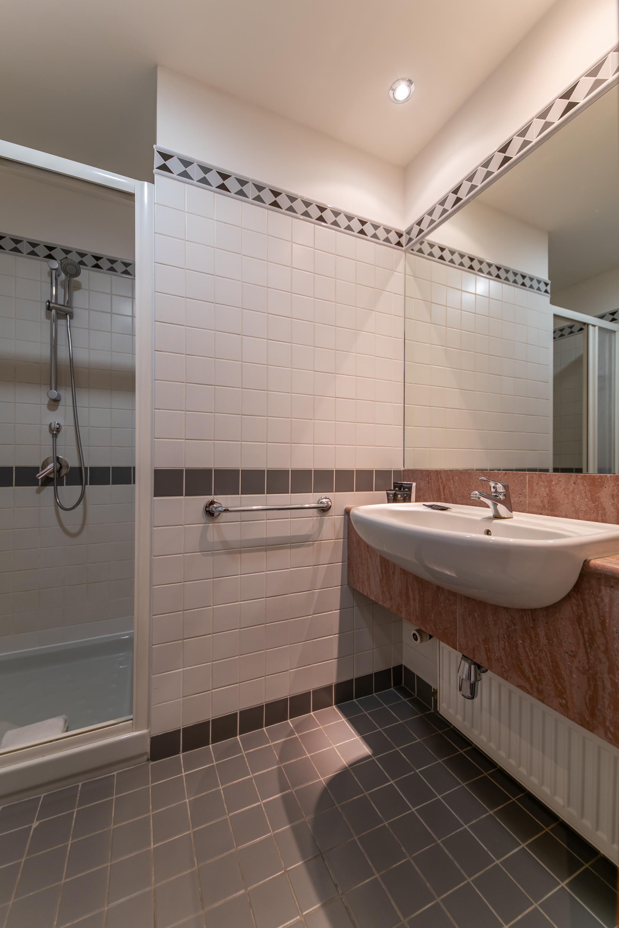 Double or Twin Standard