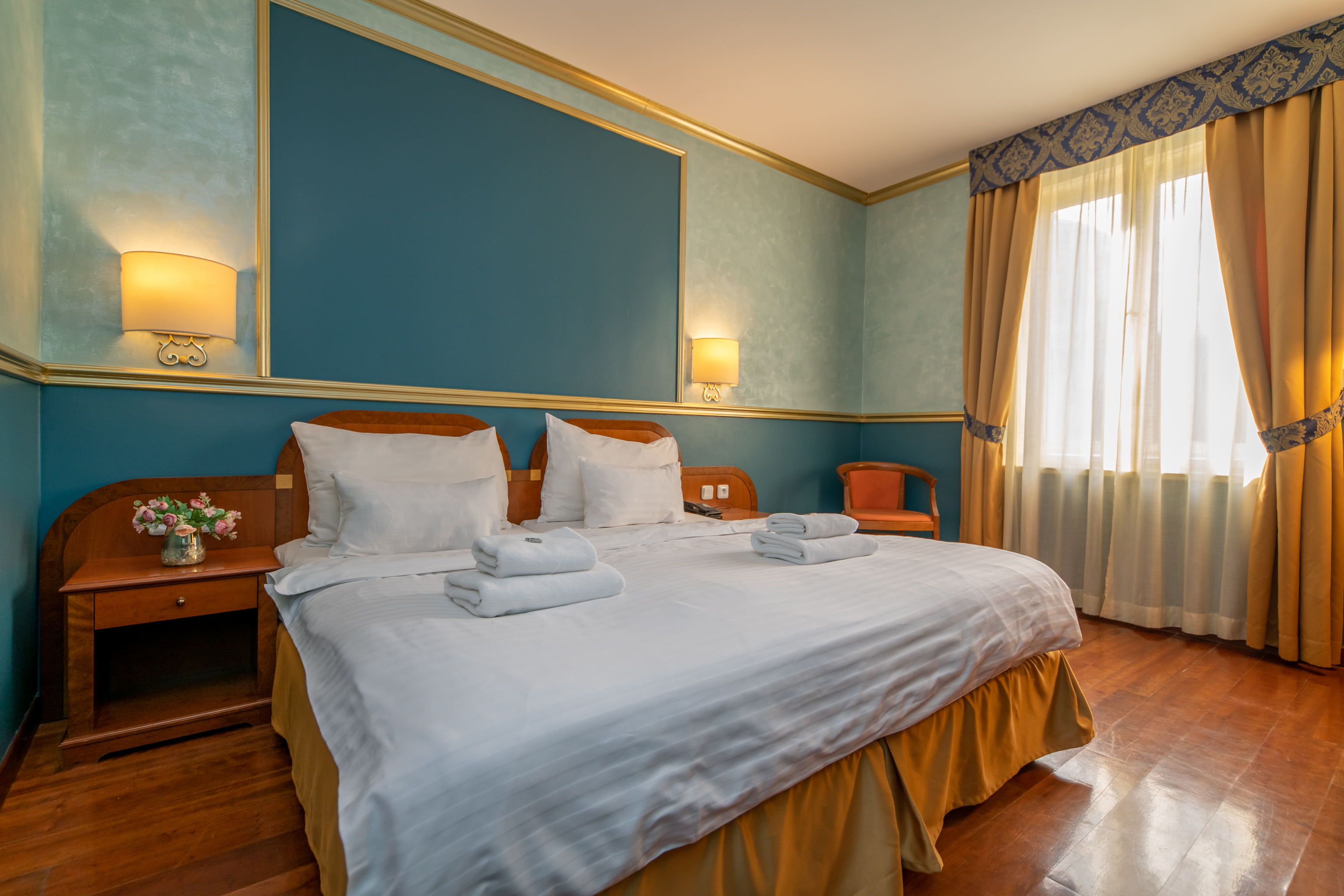 Double or Twin Standard