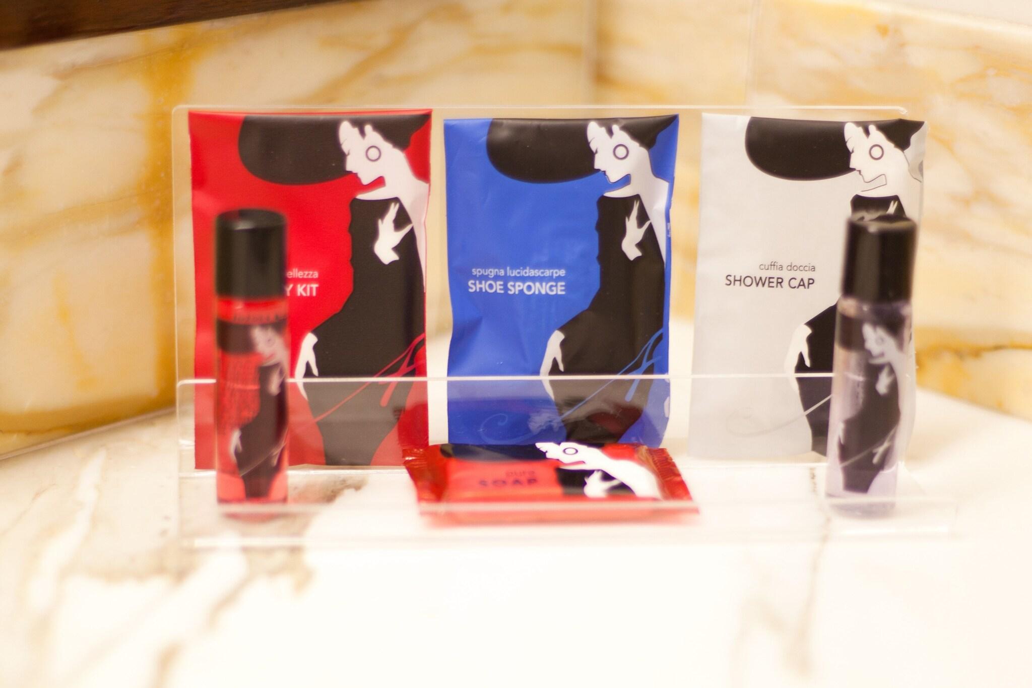 Room Connecting Room