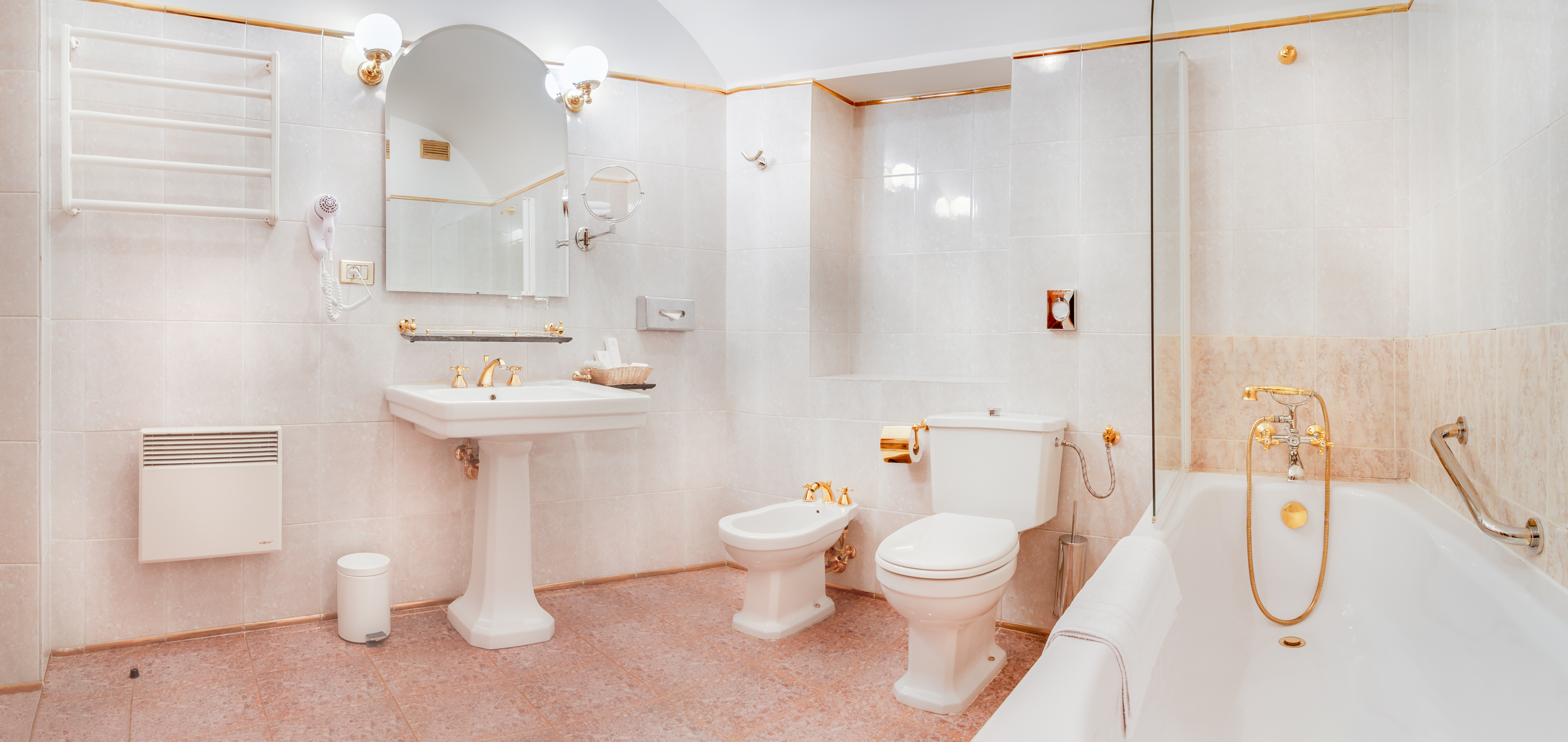 Suite Deluxe King Bed