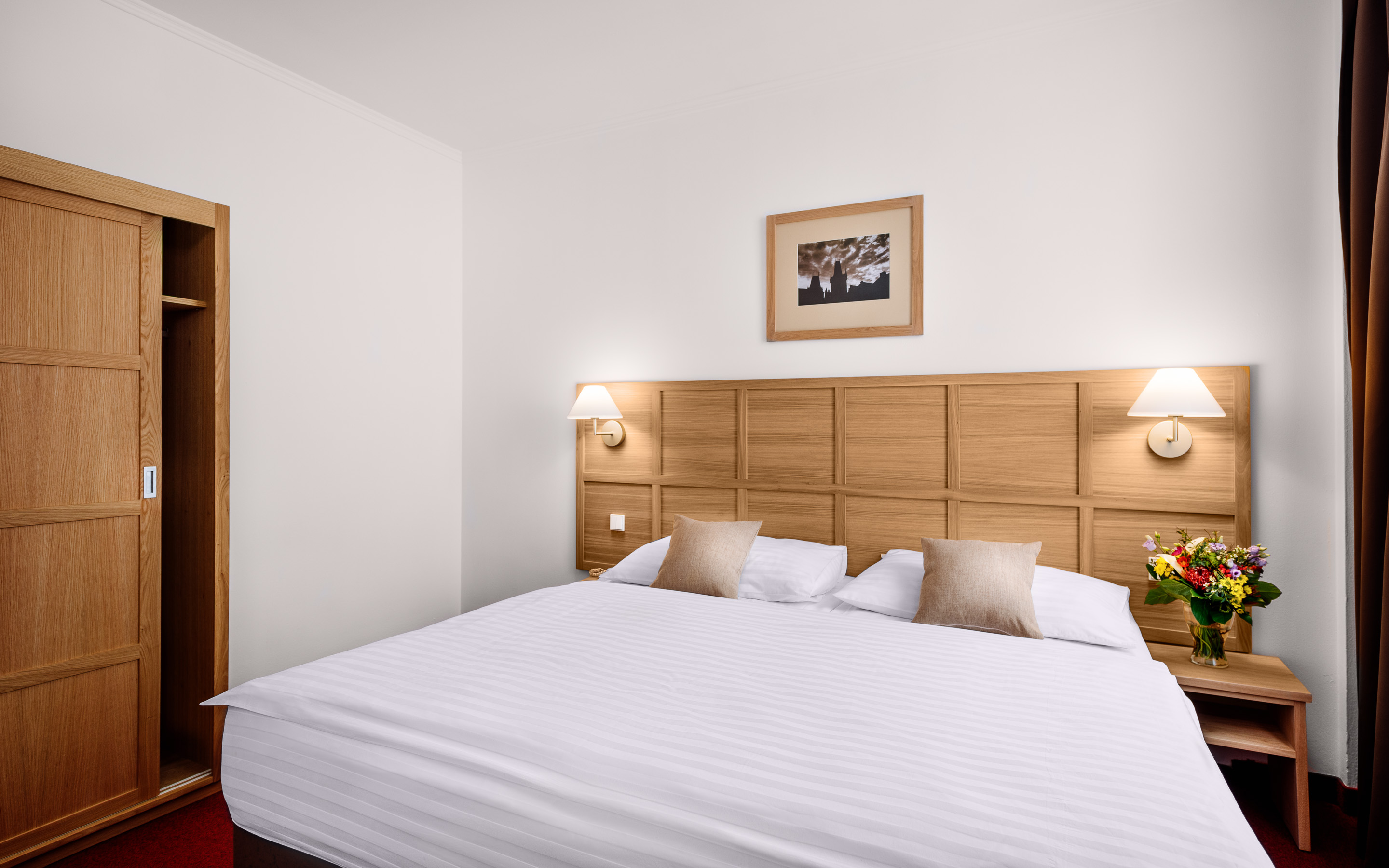 Double or Twin Standard