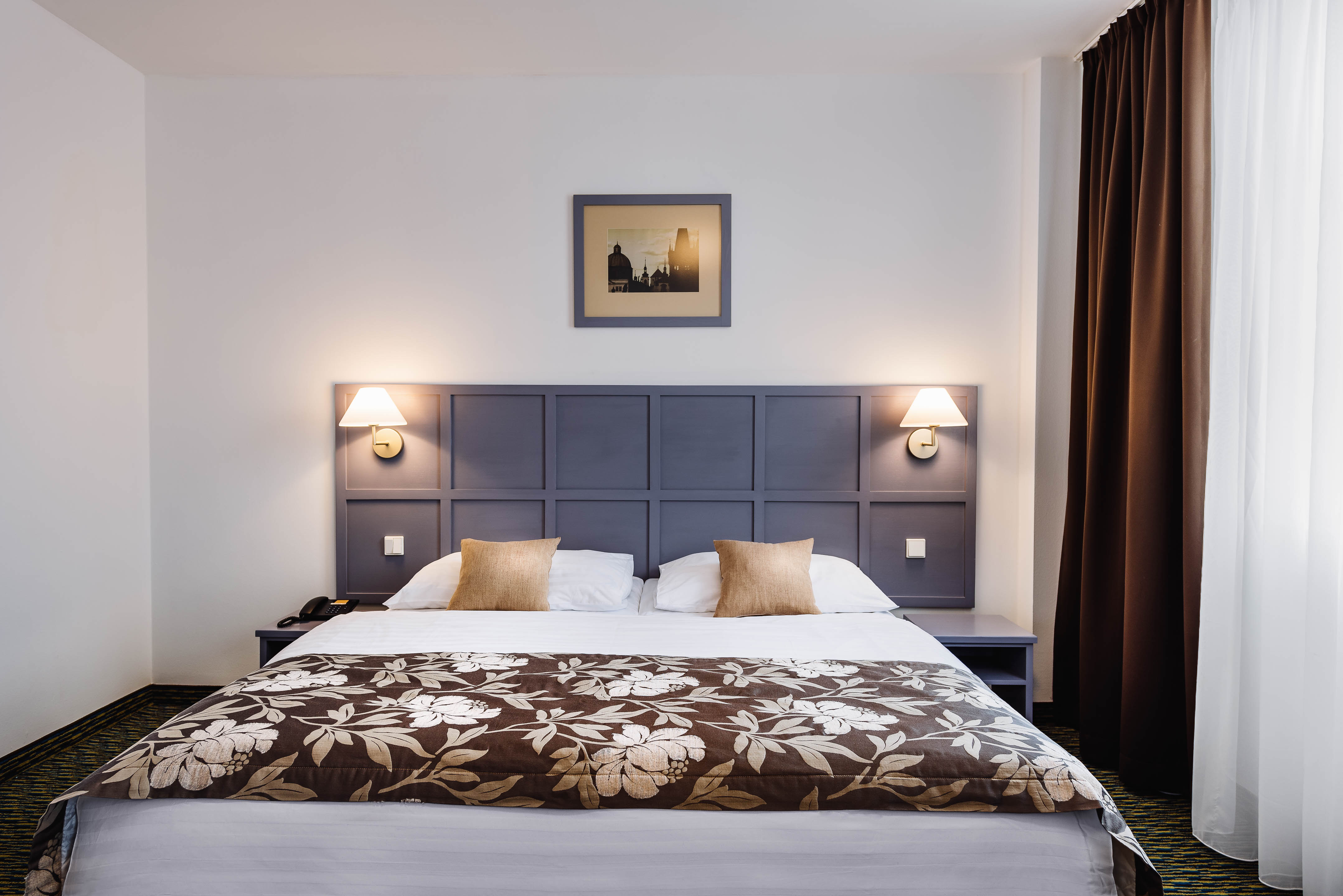 Double or Twin Standard