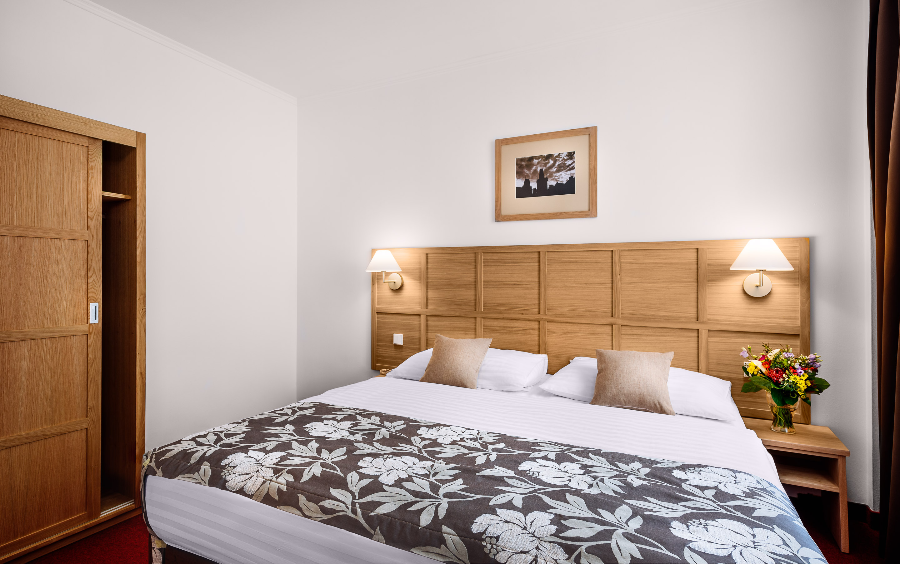 Double or Twin Standard