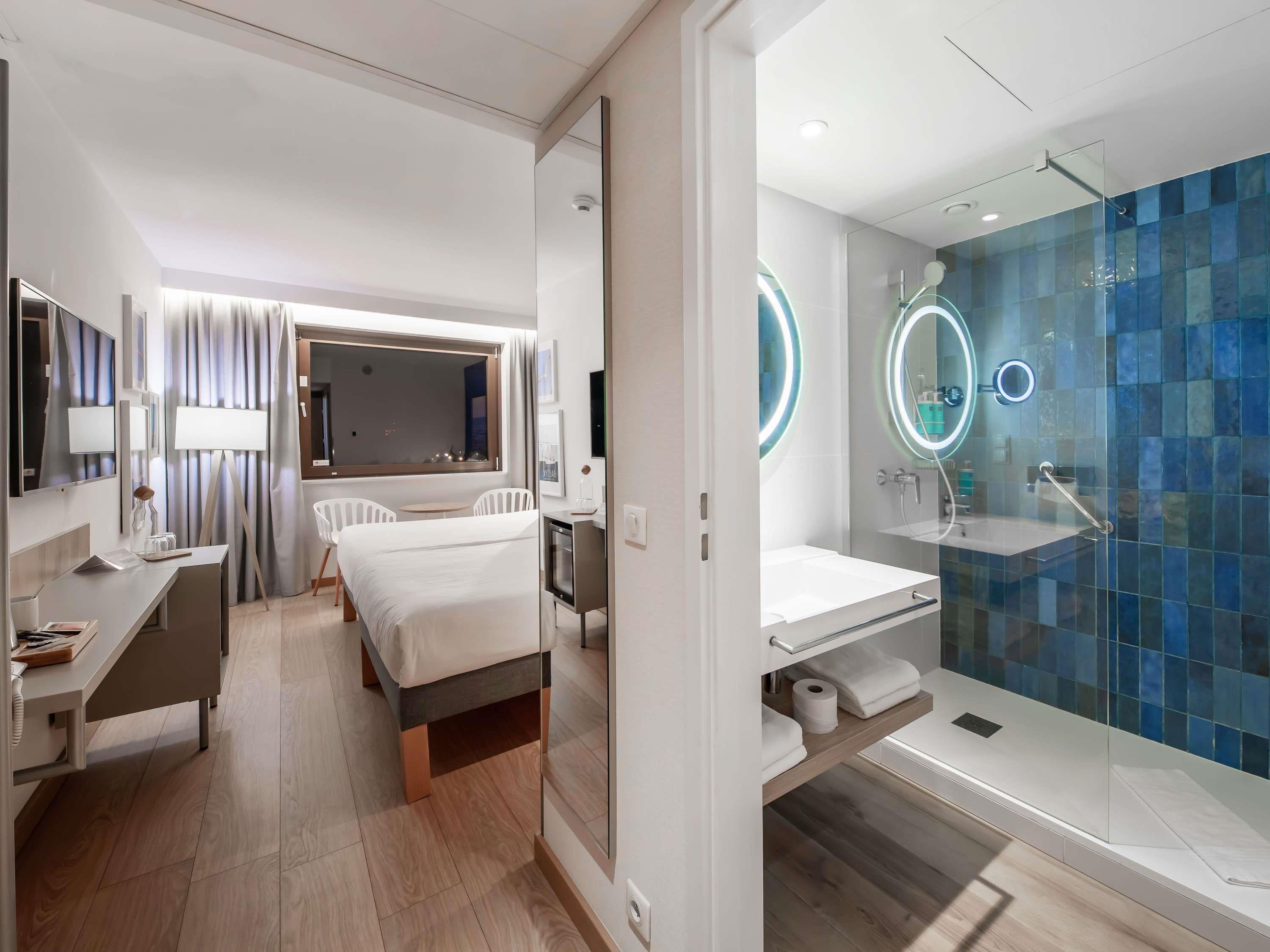 Double Superior Sea View