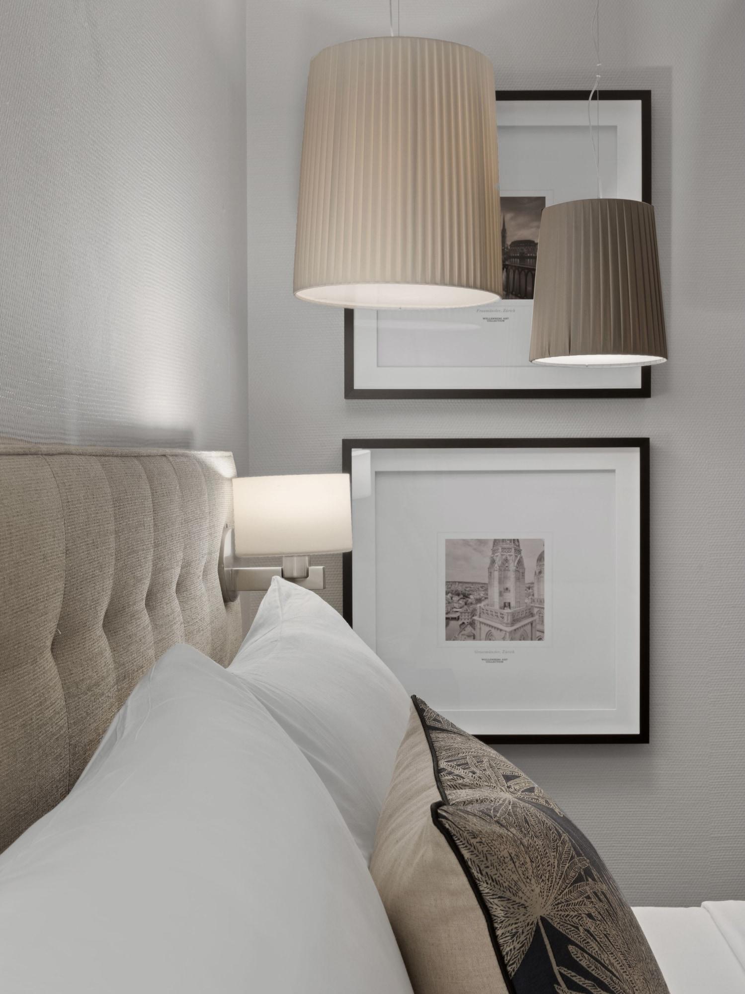 Double Queen Size Bed