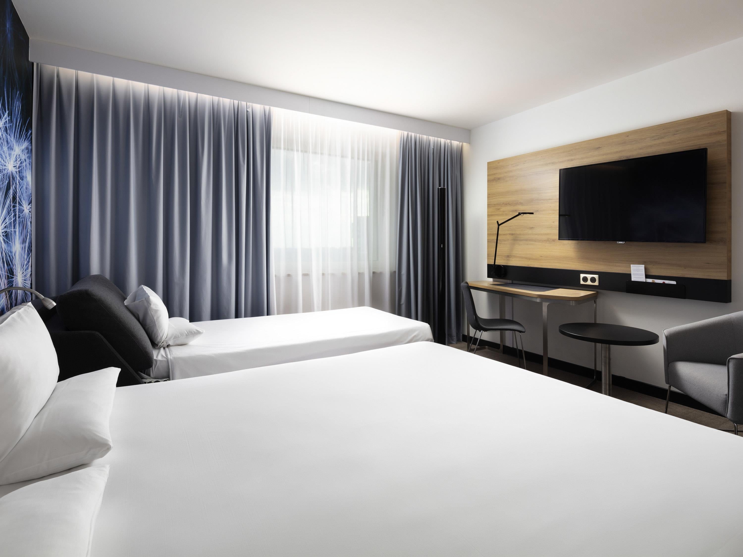 Double Superior Queen Bed