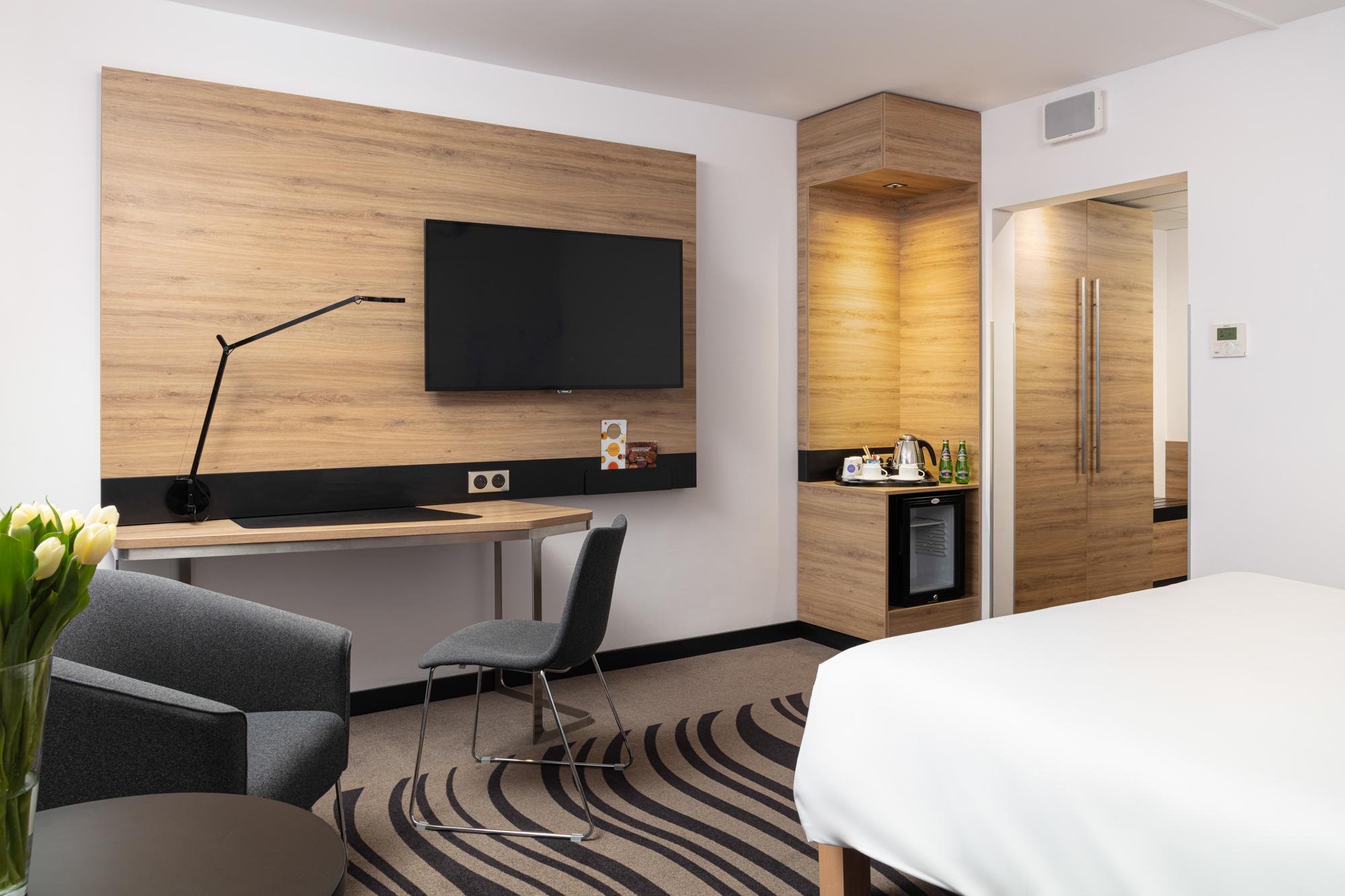 Double Superior Queen Bed