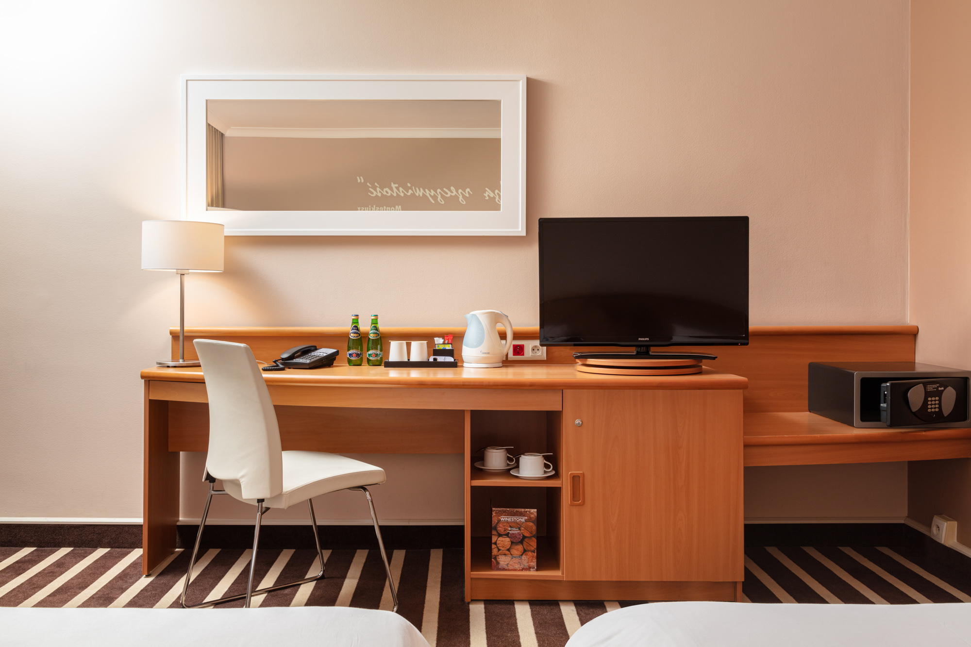 Double Queen Size Bed