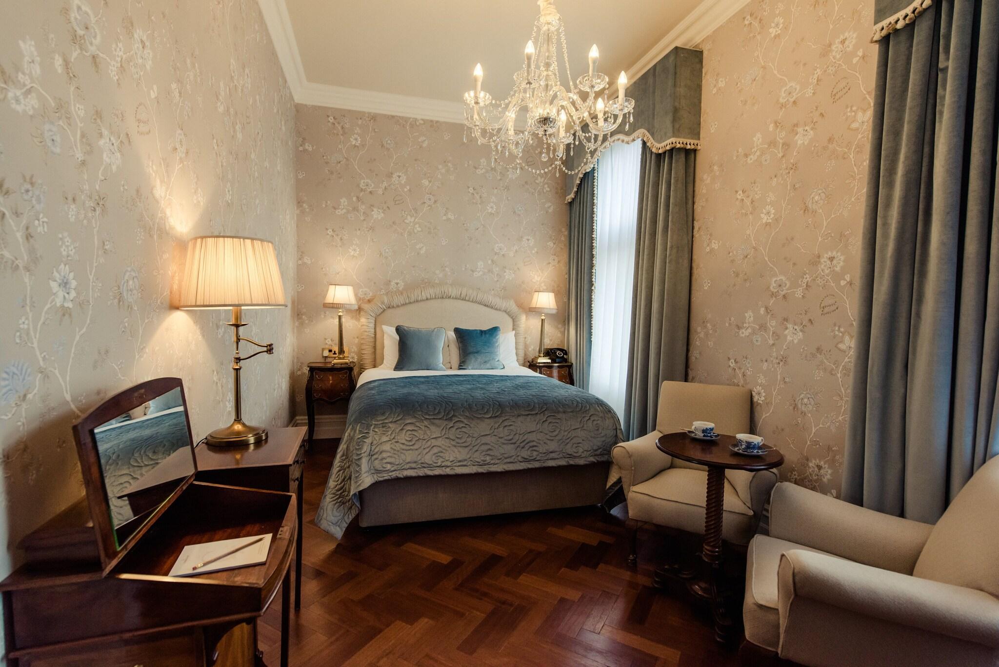 Double Superior King Bed